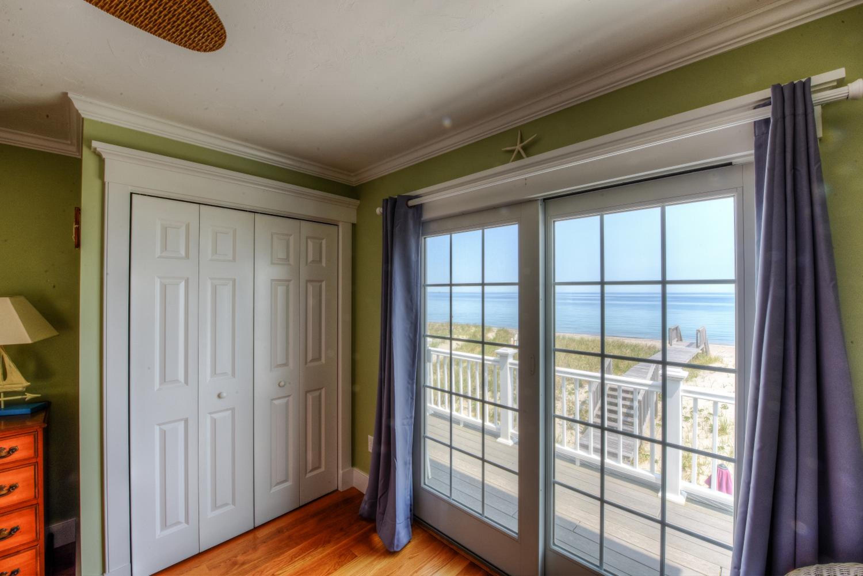 Sunrise Surf: Oceanfront Cape Cod Home view 5