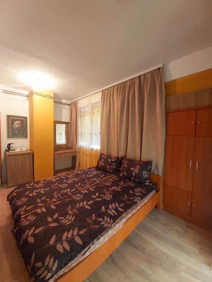 Stefan's room