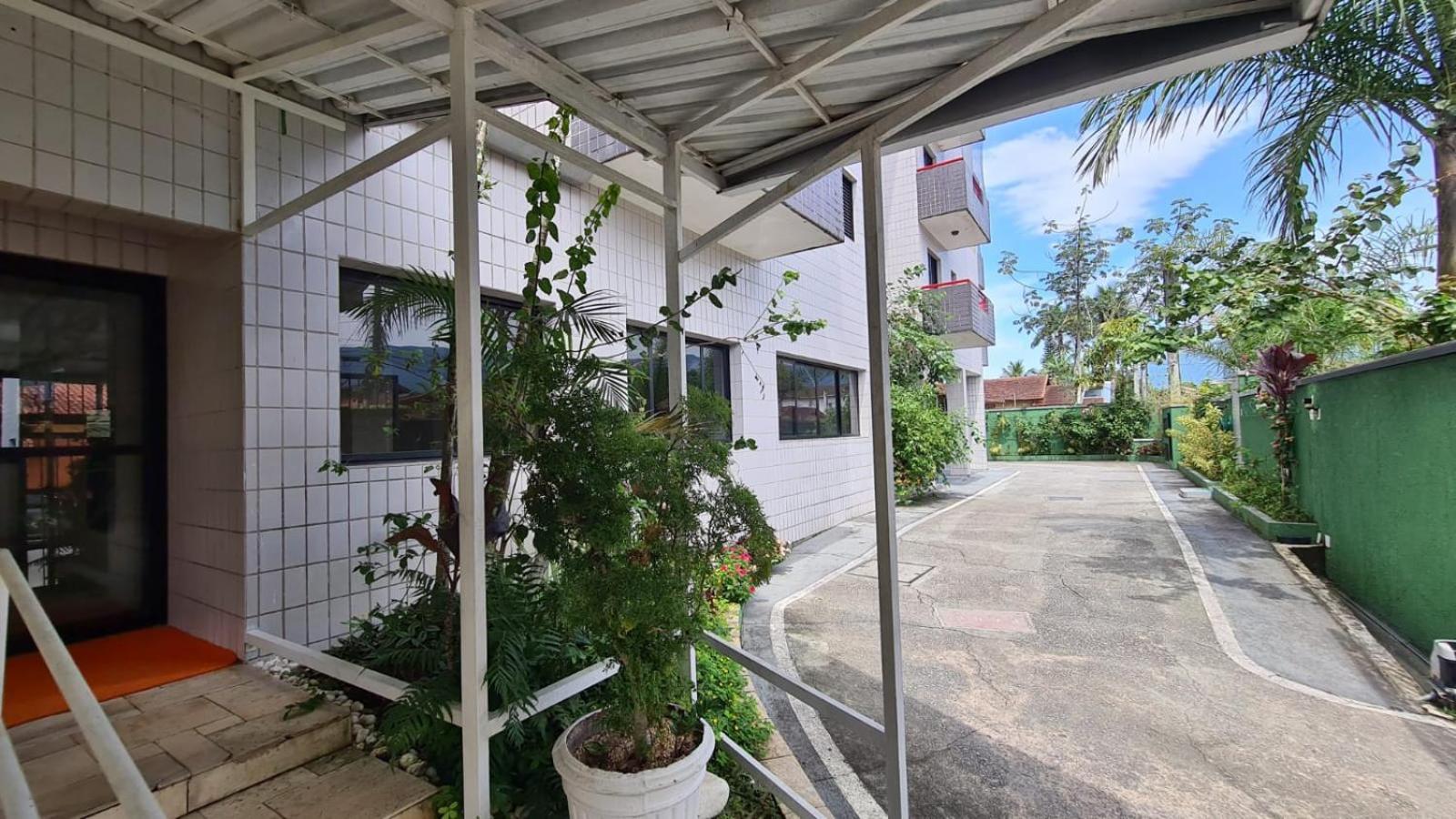 2 Quartos com Ar Condicionado e Varanda à 400m da Praia Maitinga - Estacionamento e Piscina - Wi-Fi 409 Mbps