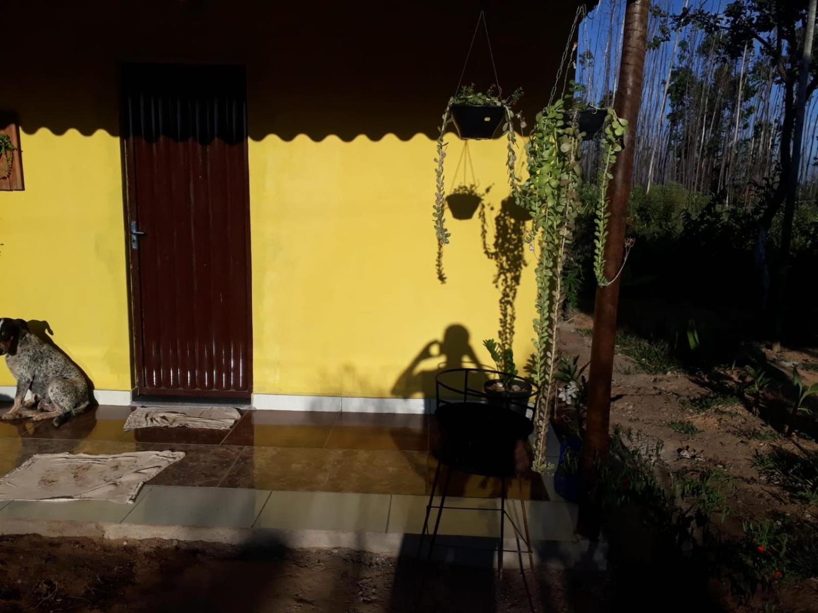 Pousada Sitio do Terrão a 500 metros da BR 040 e a 10 minutos da Prainha