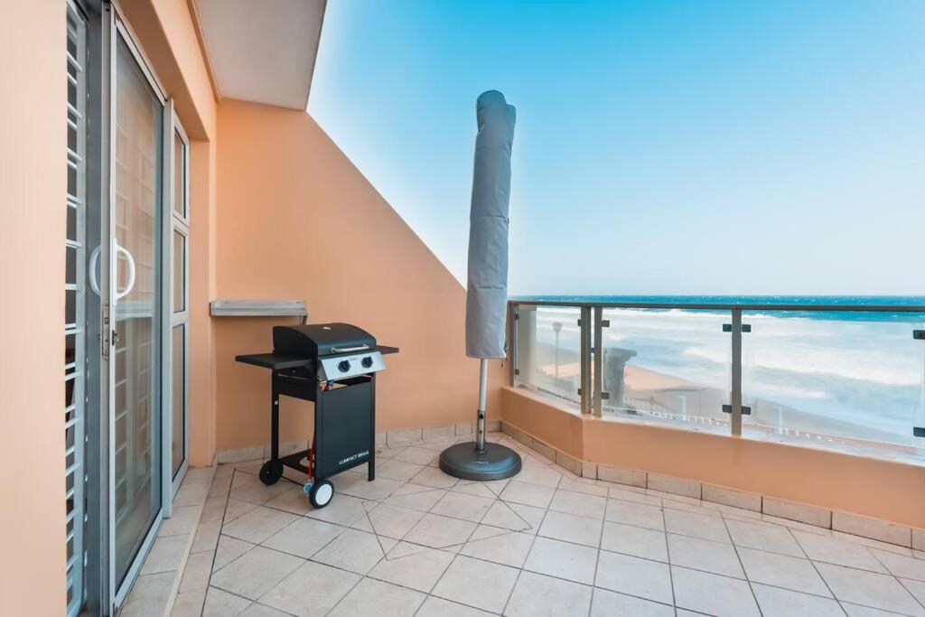 G1Bermuda-Oasis on Willard Beach