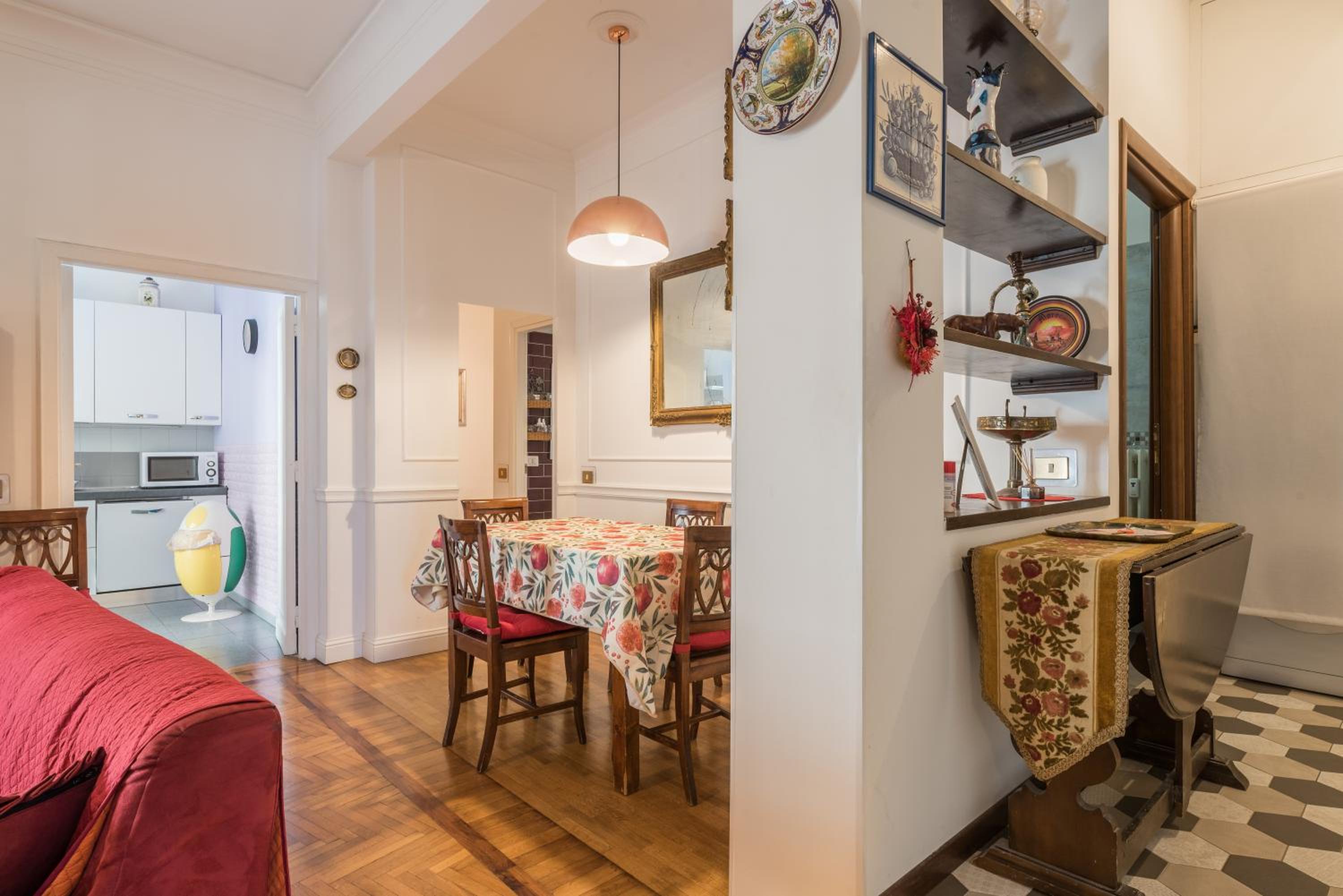 Charming Mazzini Apartment