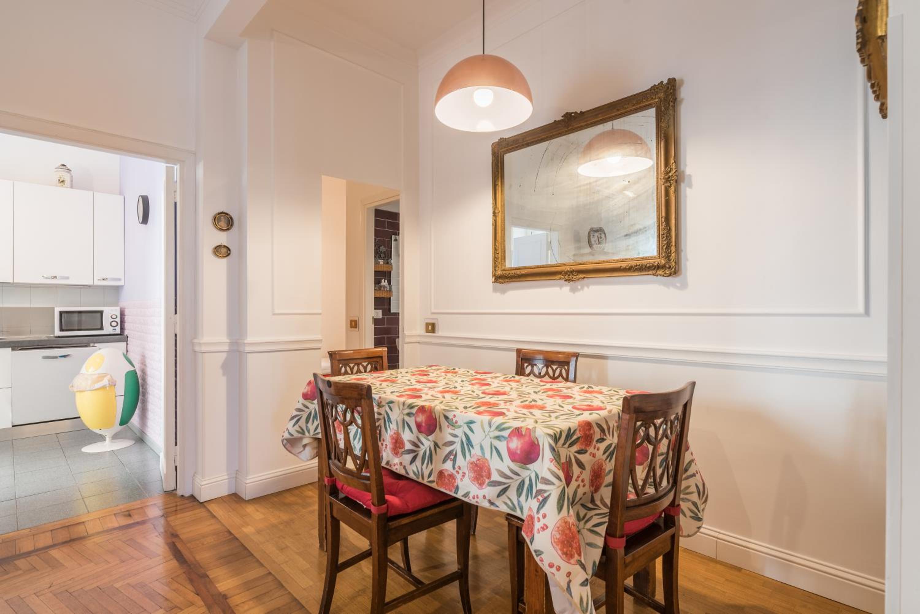 Charming Mazzini Apartment