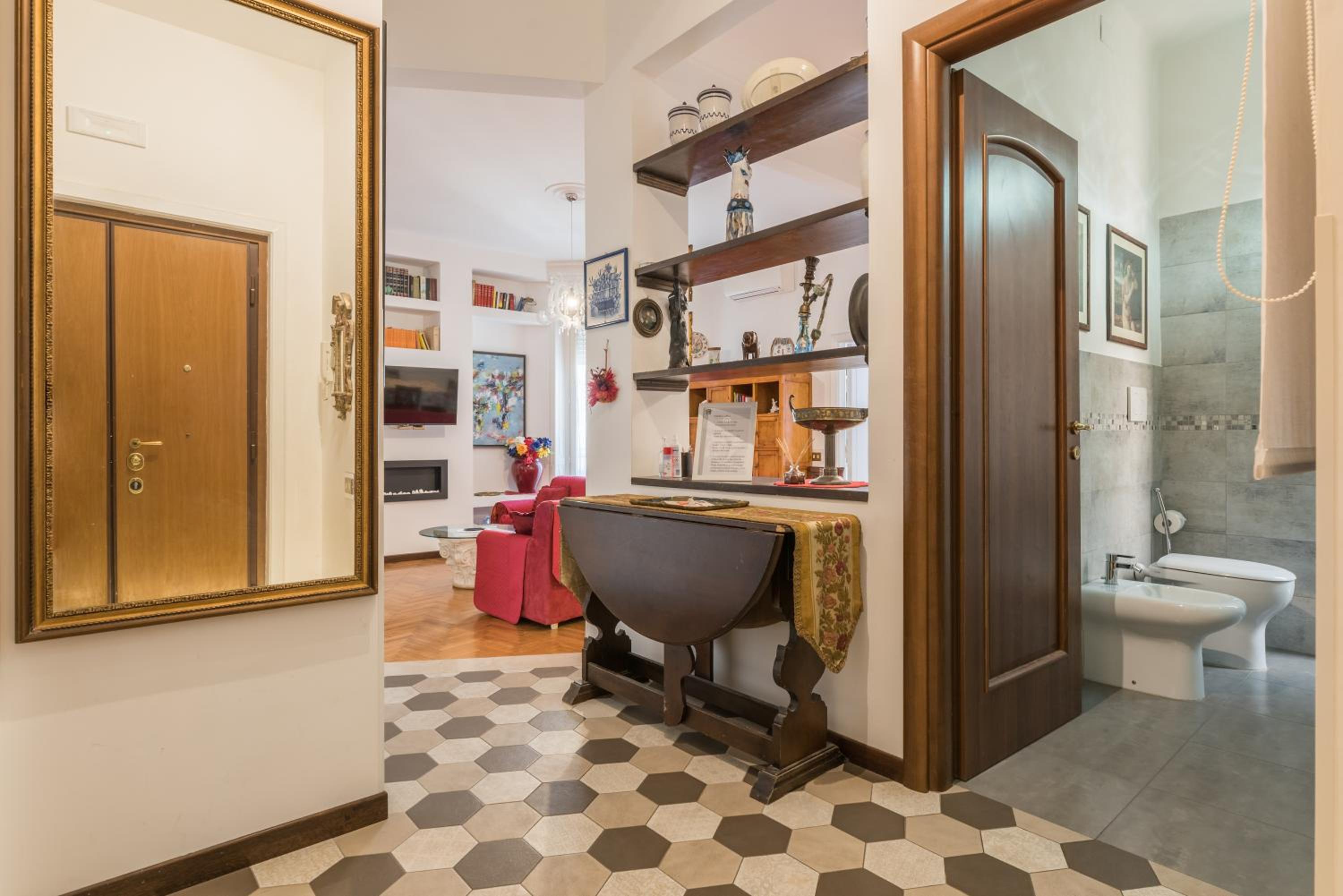 Charming Mazzini Apartment