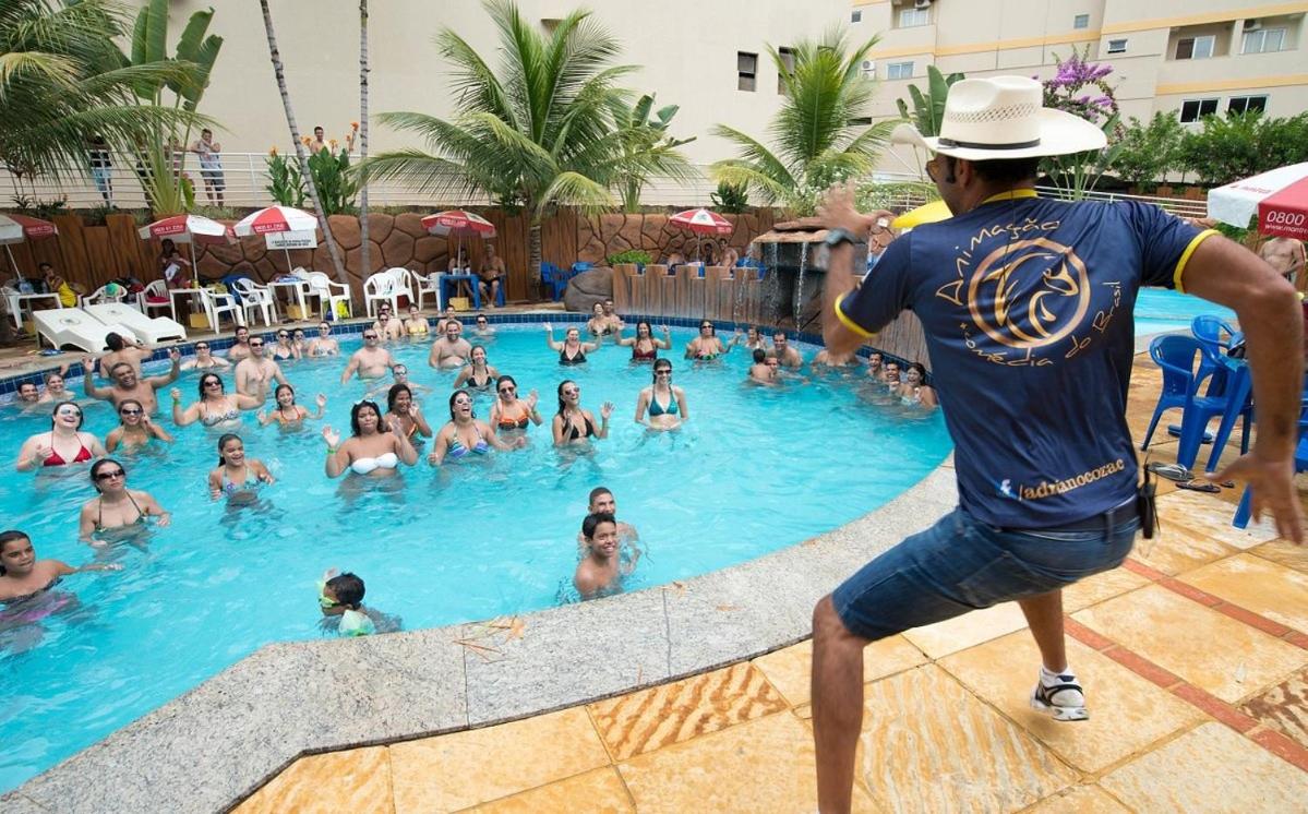 Ótimo apê 2 quartos com piscina 24hs em Caldas Novas