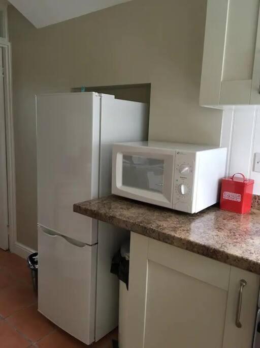 One Bed Ground Floor Apartment- Great Getaway