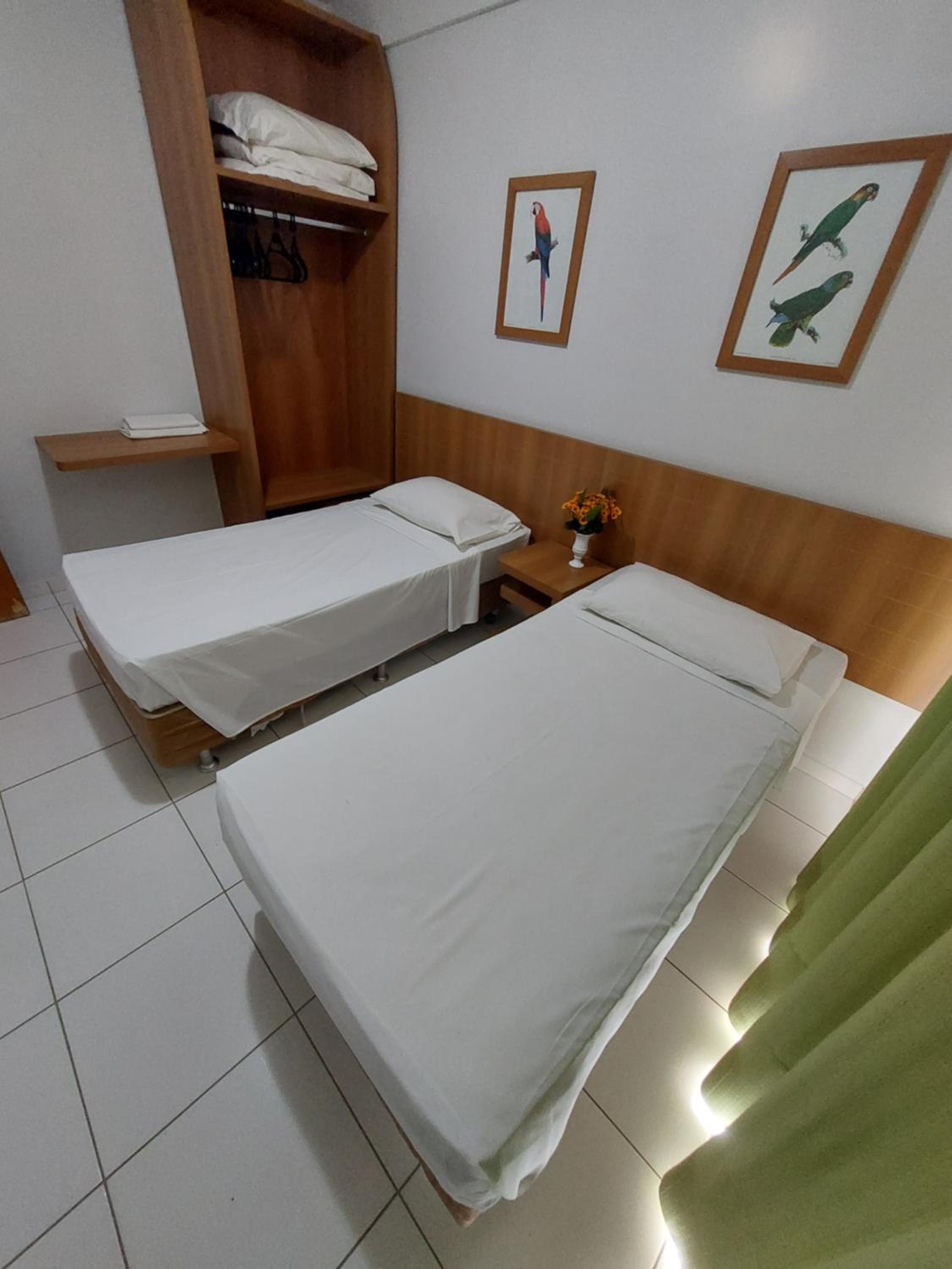 Ótimo apê 2 quartos com piscina 24hs em Caldas Novas