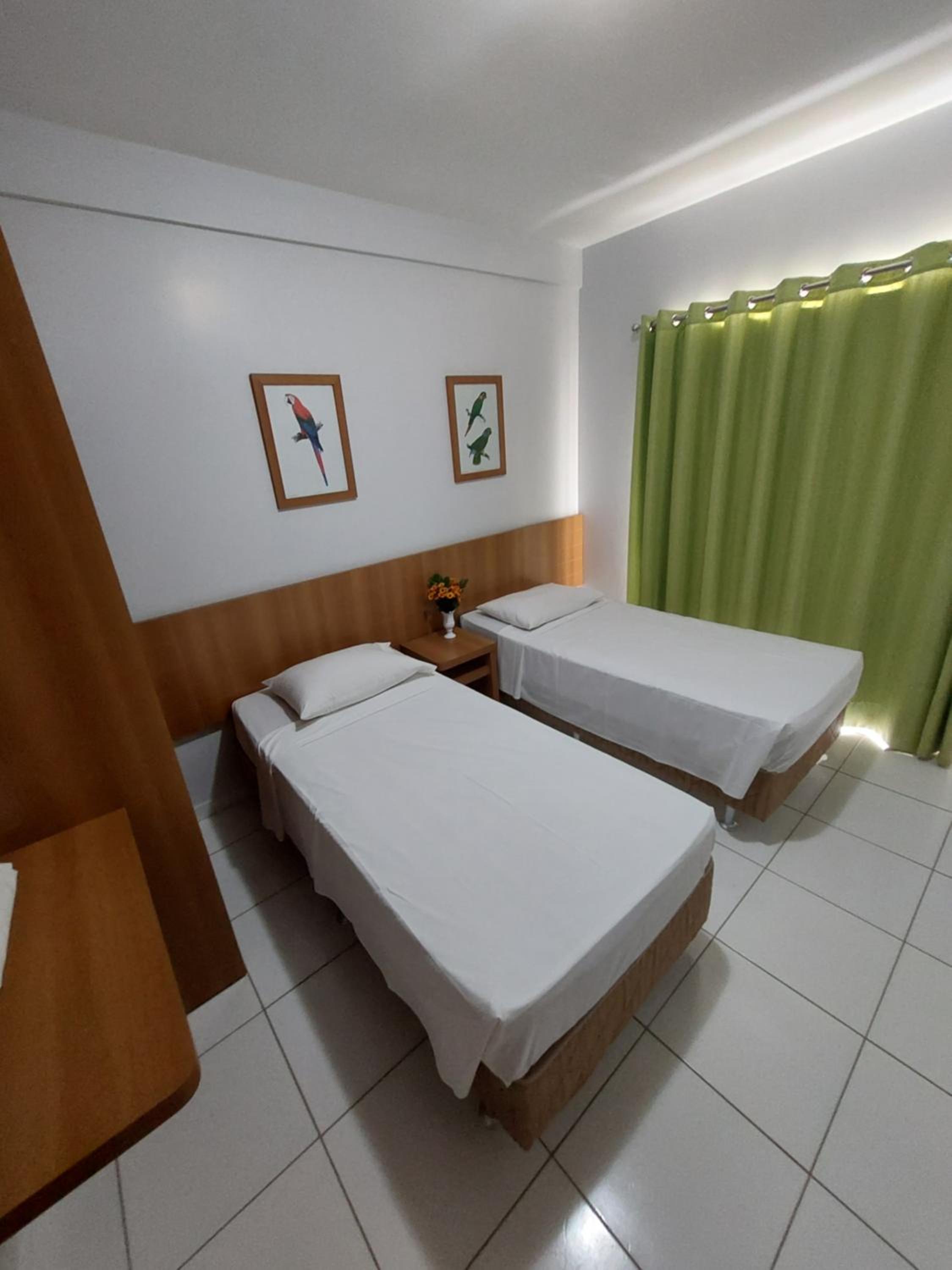 Ótimo apê 2 quartos com piscina 24hs em Caldas Novas