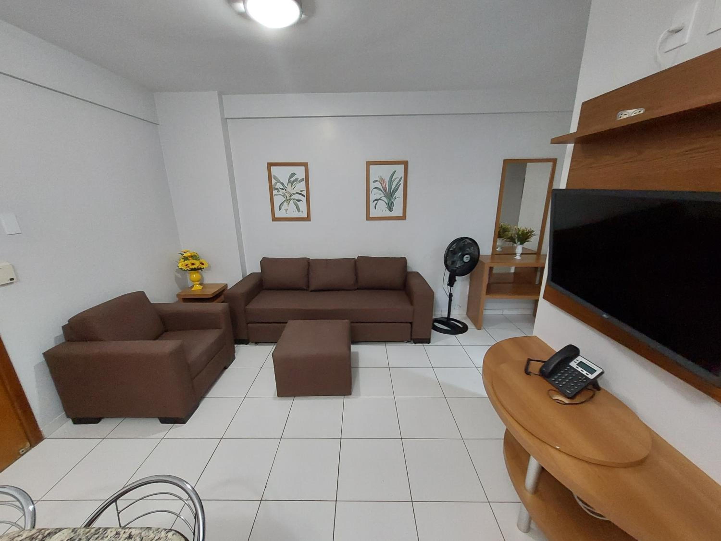 Ótimo apê 2 quartos com piscina 24hs em Caldas Novas