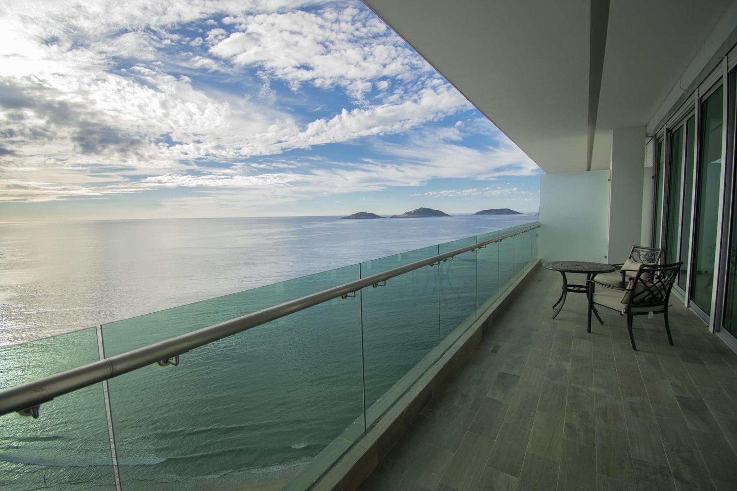 Malecon Location Torre Eme 1501 With Pool view 3