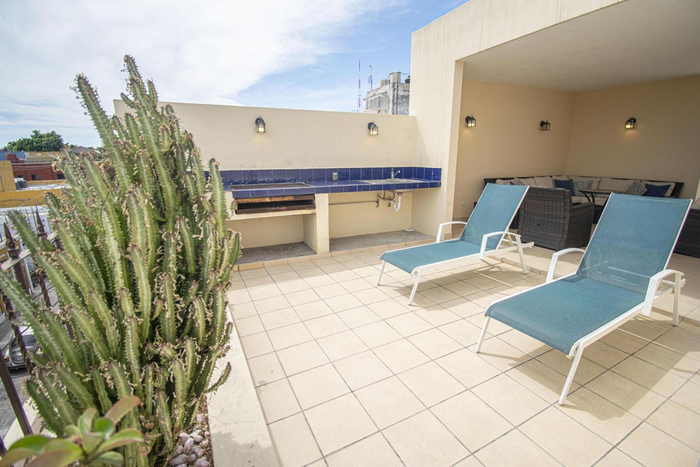 Centro Historico Casa With A Fun Outdoor Roof Top Space view 2