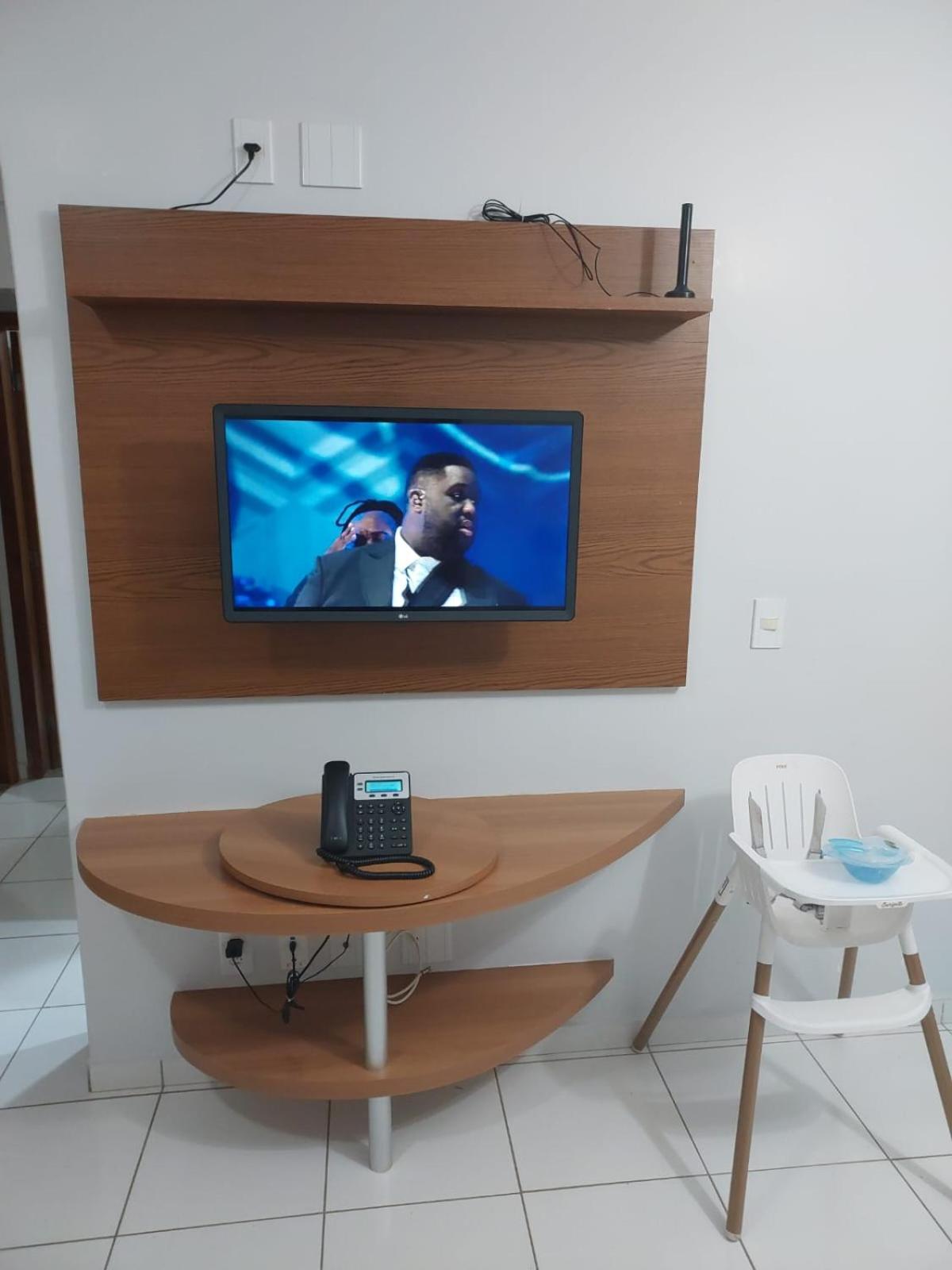 Ótimo apê 2 quartos com piscina 24hs em Caldas Novas