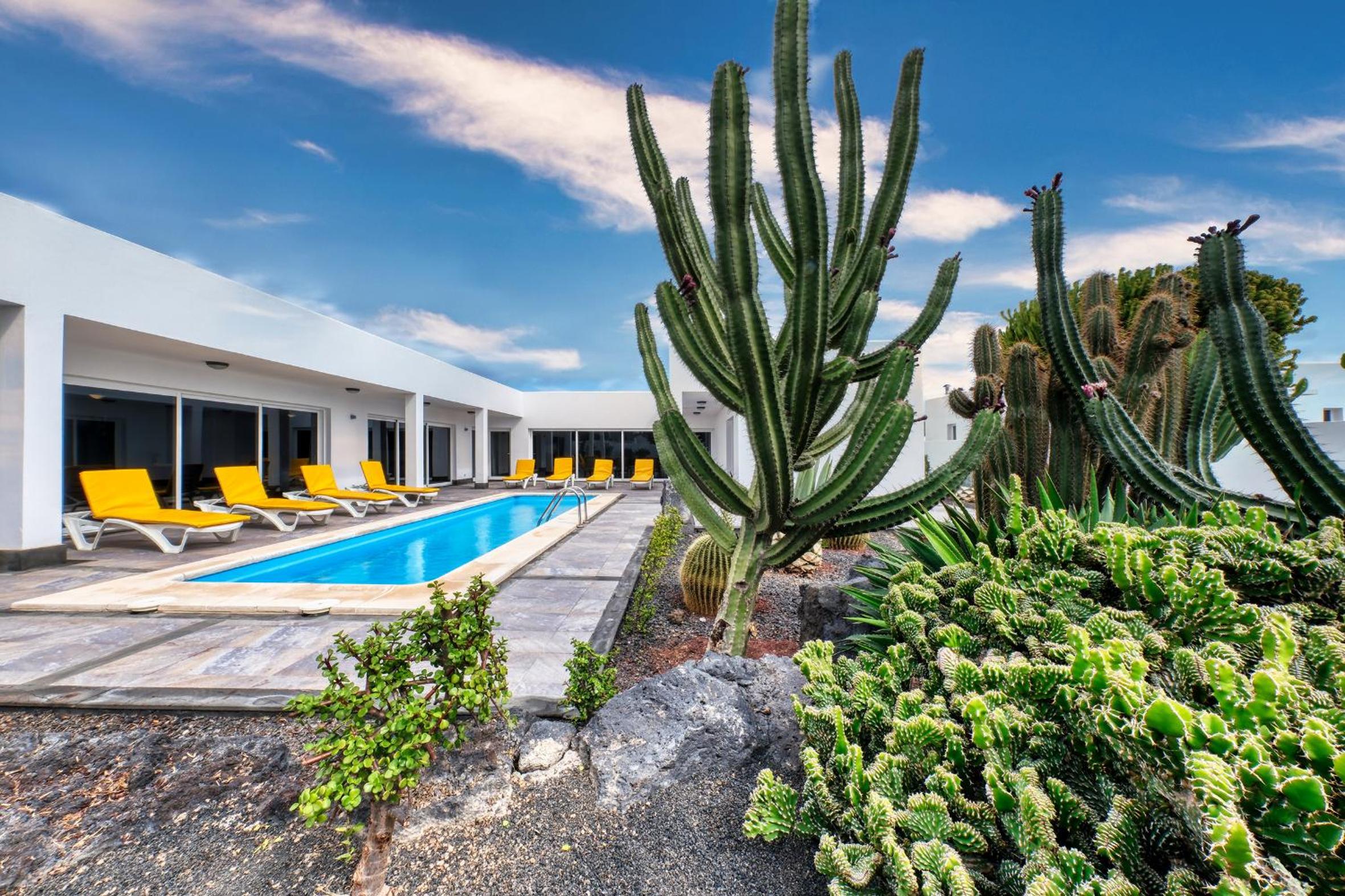 Casa Eden - Naturist area, Private Pool and BBQ By Lanzarote Vacation Homes view 2