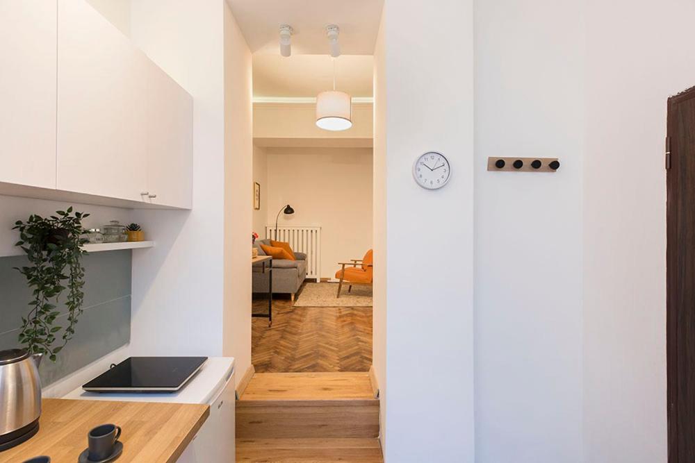 High Note Apartment