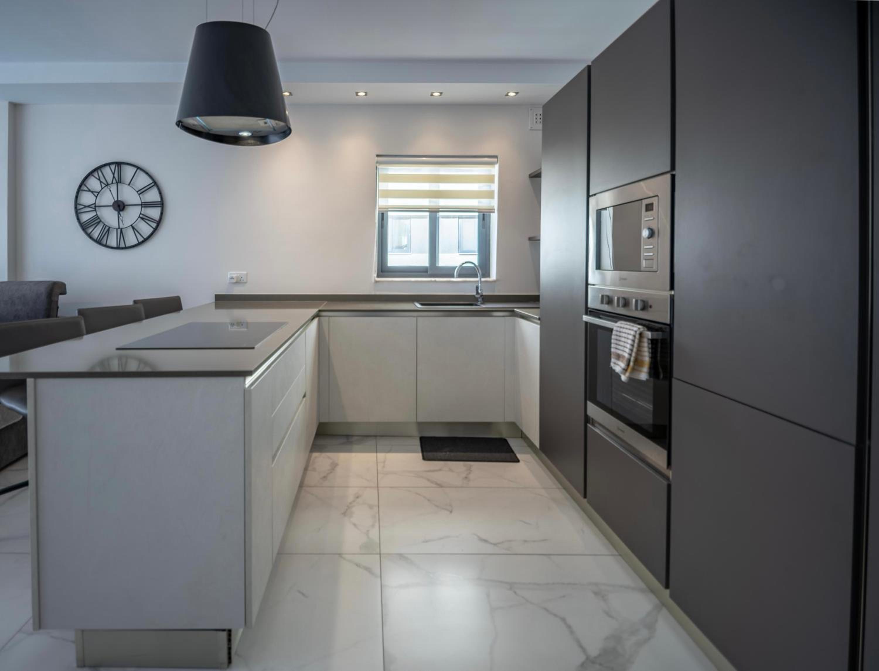 Seaside Luxury Apartment photo 3