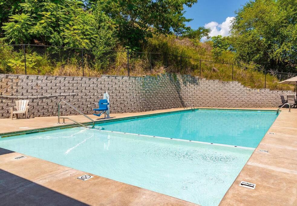 Remodeled NO STEPS Citrus Lane Luxury Amazing View view 3