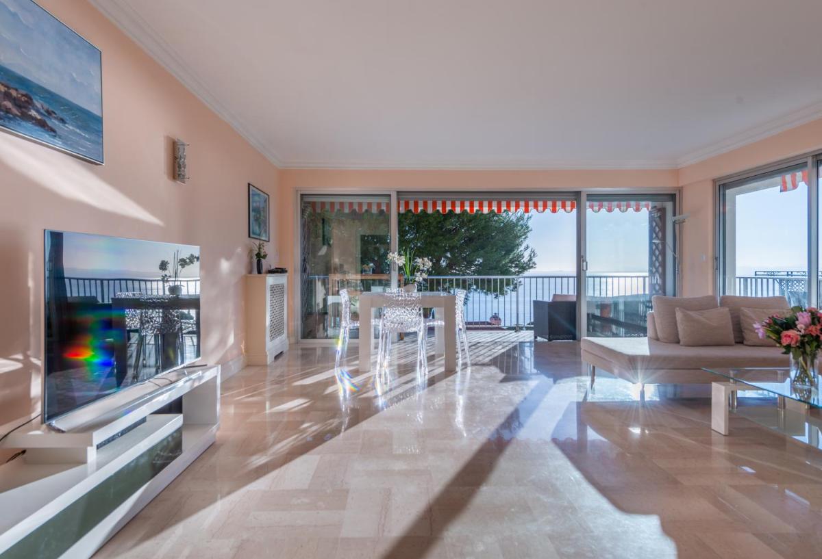 PRESTIGE Mont Boron -Terrace -Sea View -2BR photo 2