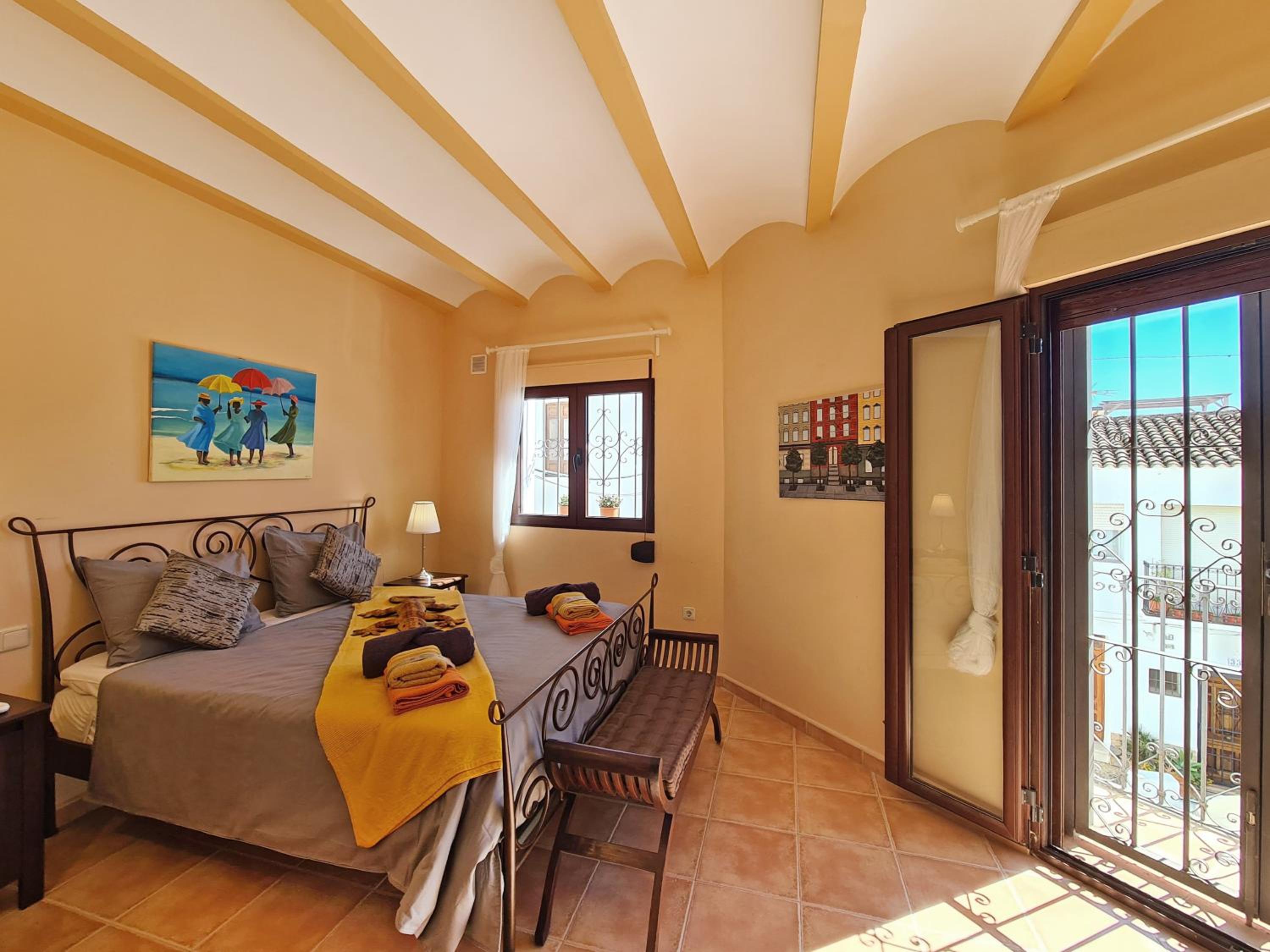 Casa Sèquia by NRAS photo 4