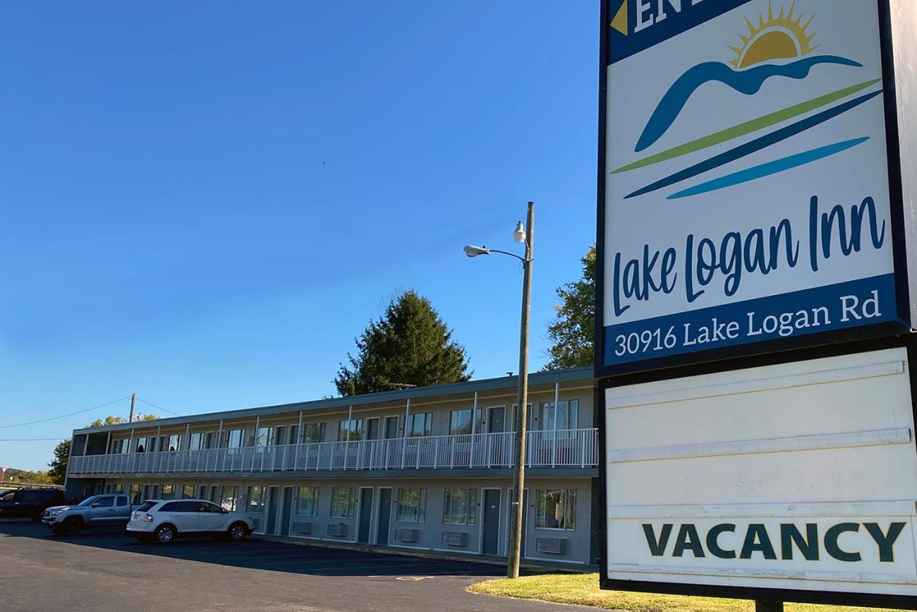 Athens Vacations - Lake Logan Inn - Property Image 1