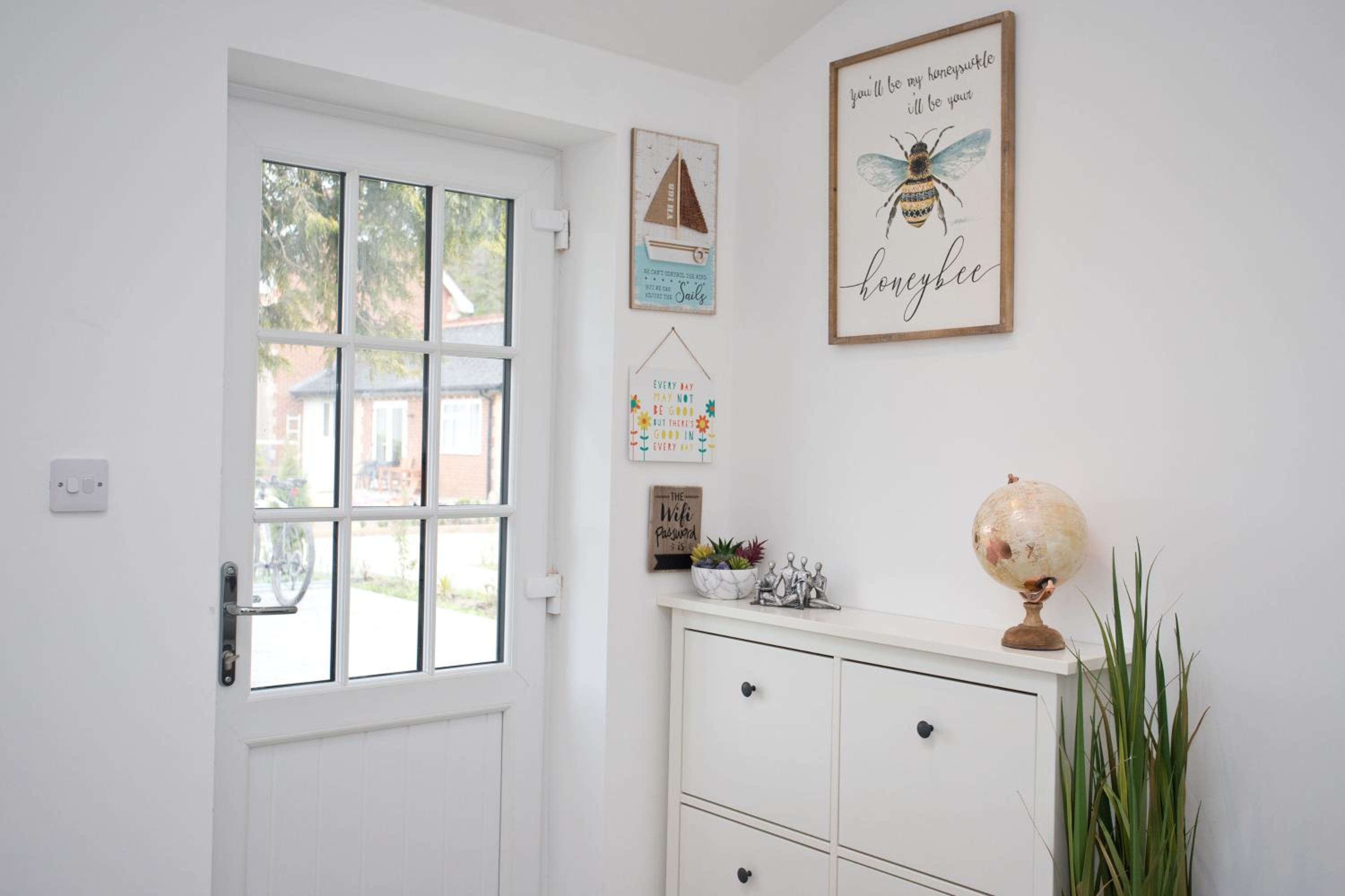 The Bearded Goat Den - A rural retreat at this modern holiday cottage, photo 21