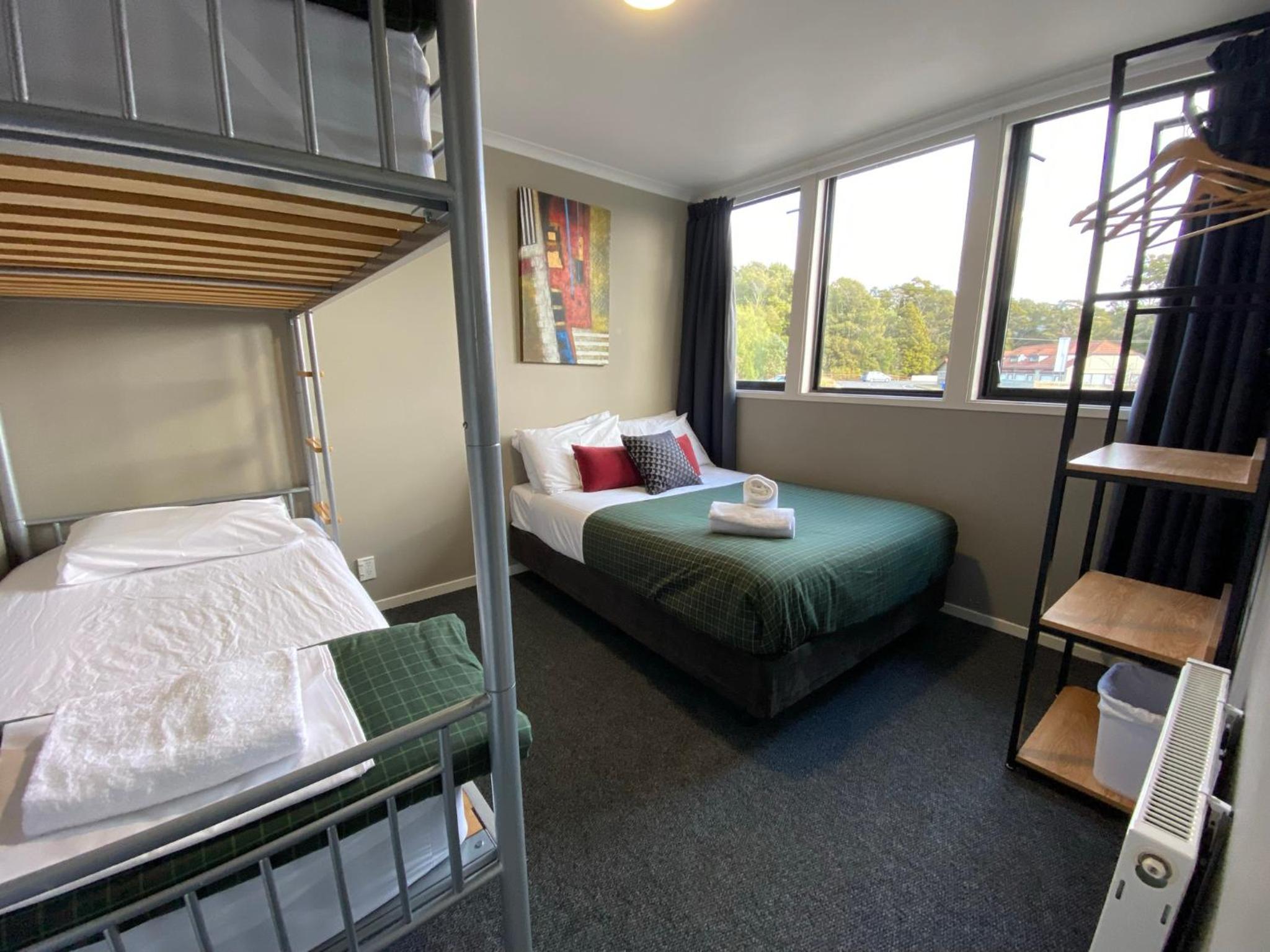 LKNZ Lodge & Cafe