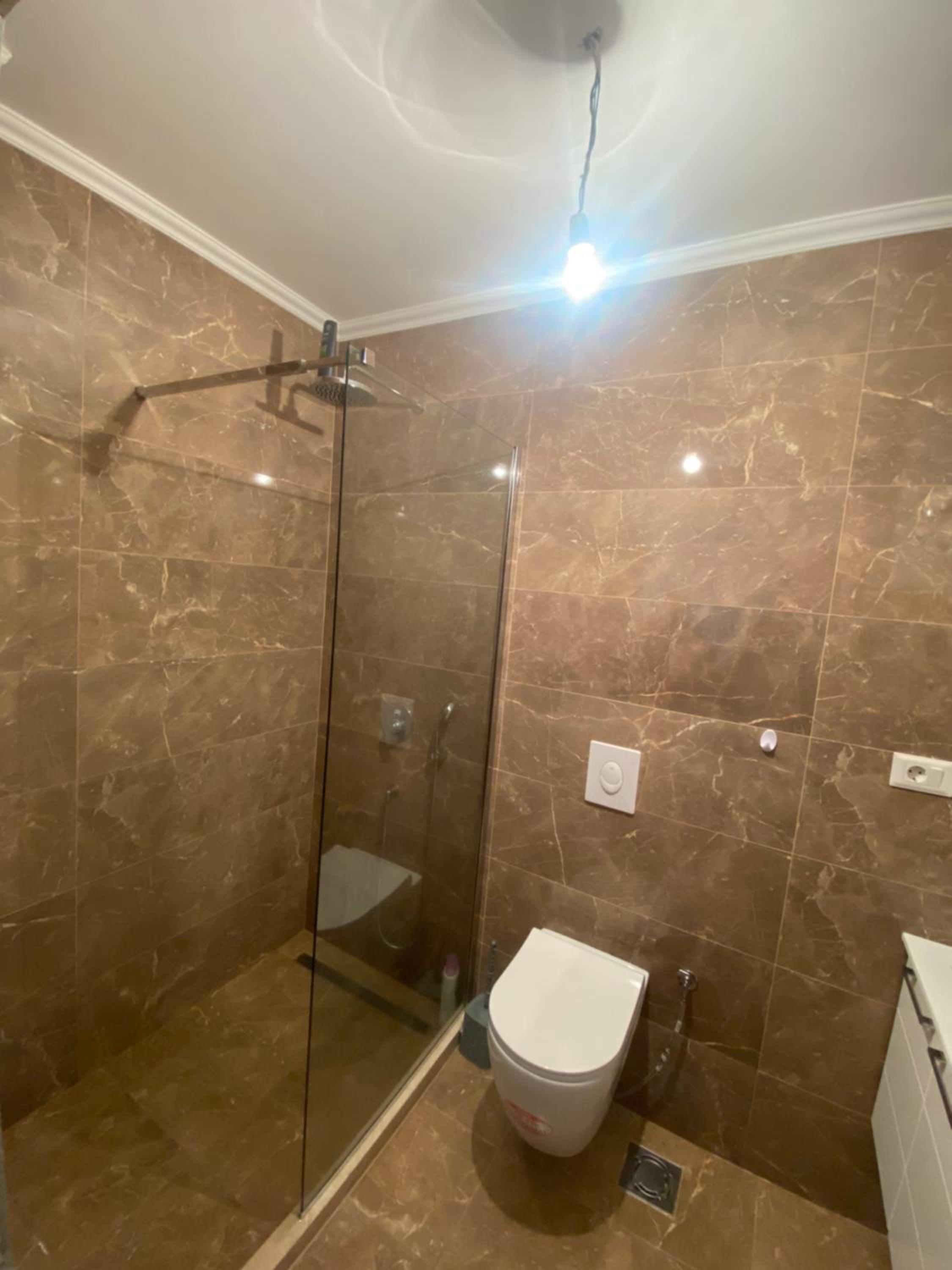 Crown Apartment