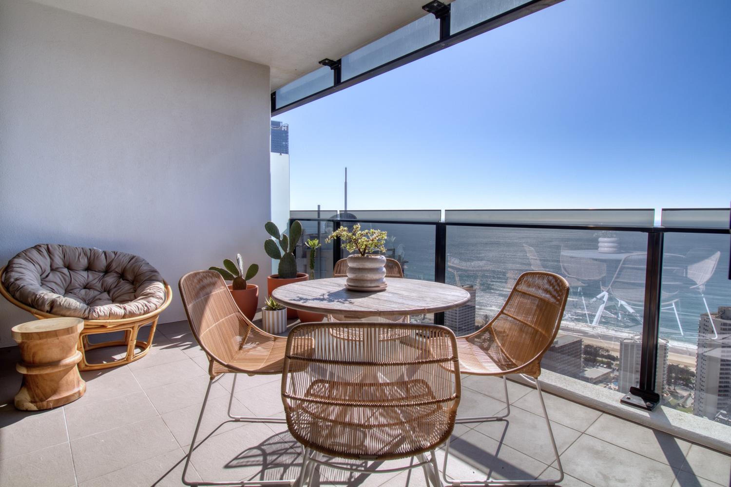 Circle on Cavill - Hosted by Coastal Letting Co.