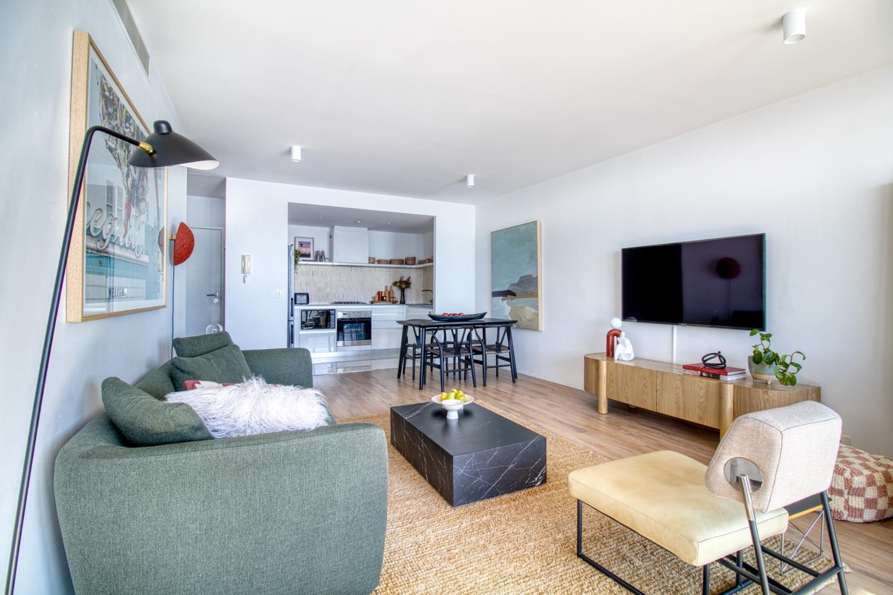 Circle on Cavill - Hosted by Coastal Letting Co.