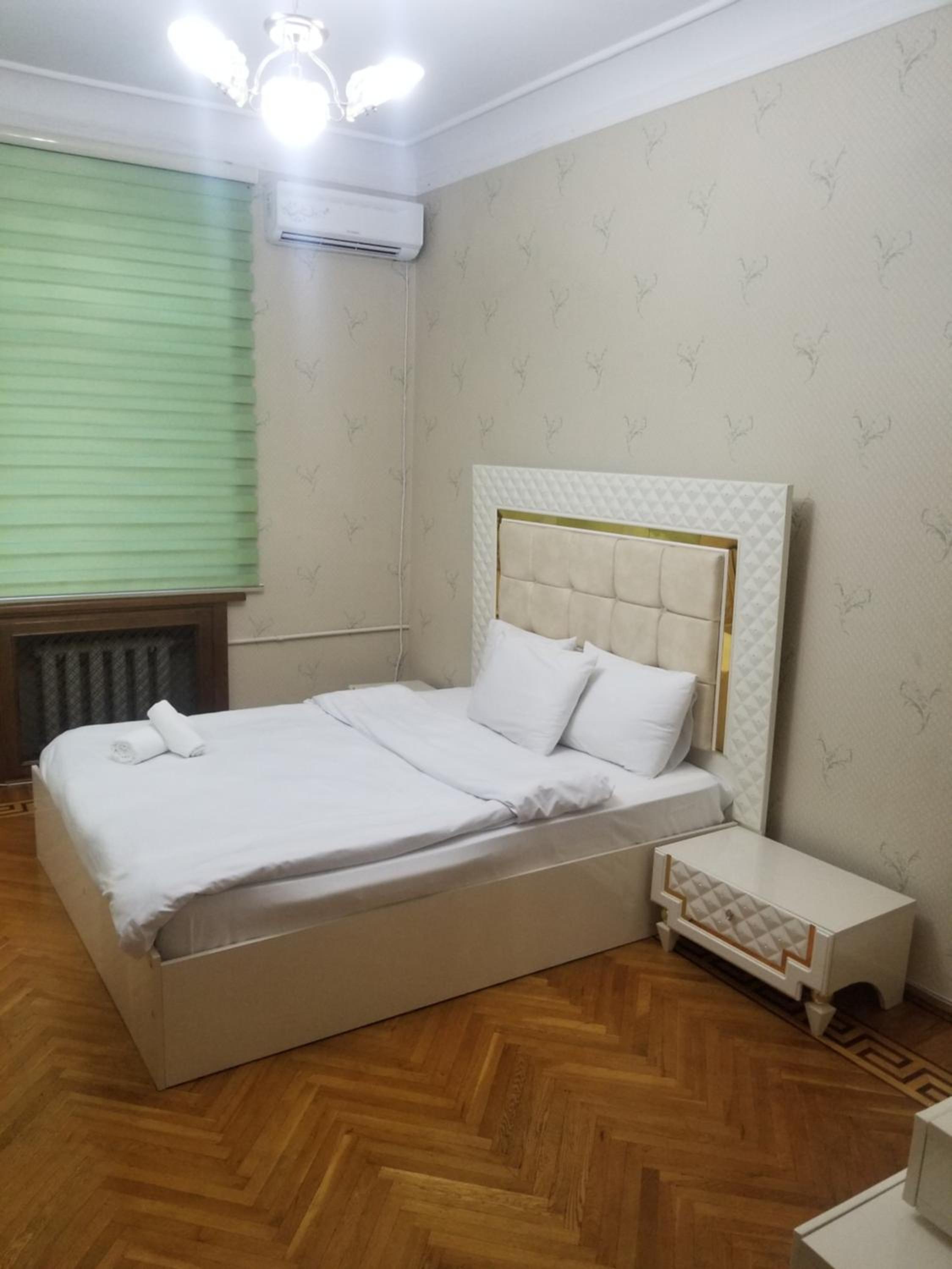 Apartment Formula 1 view