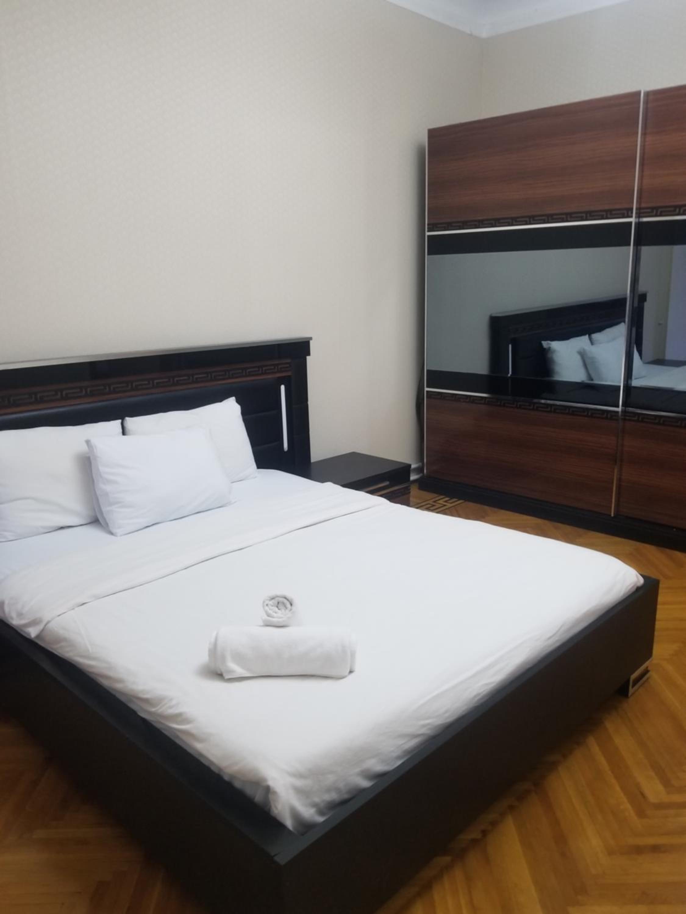 Apartment Formula 1 view