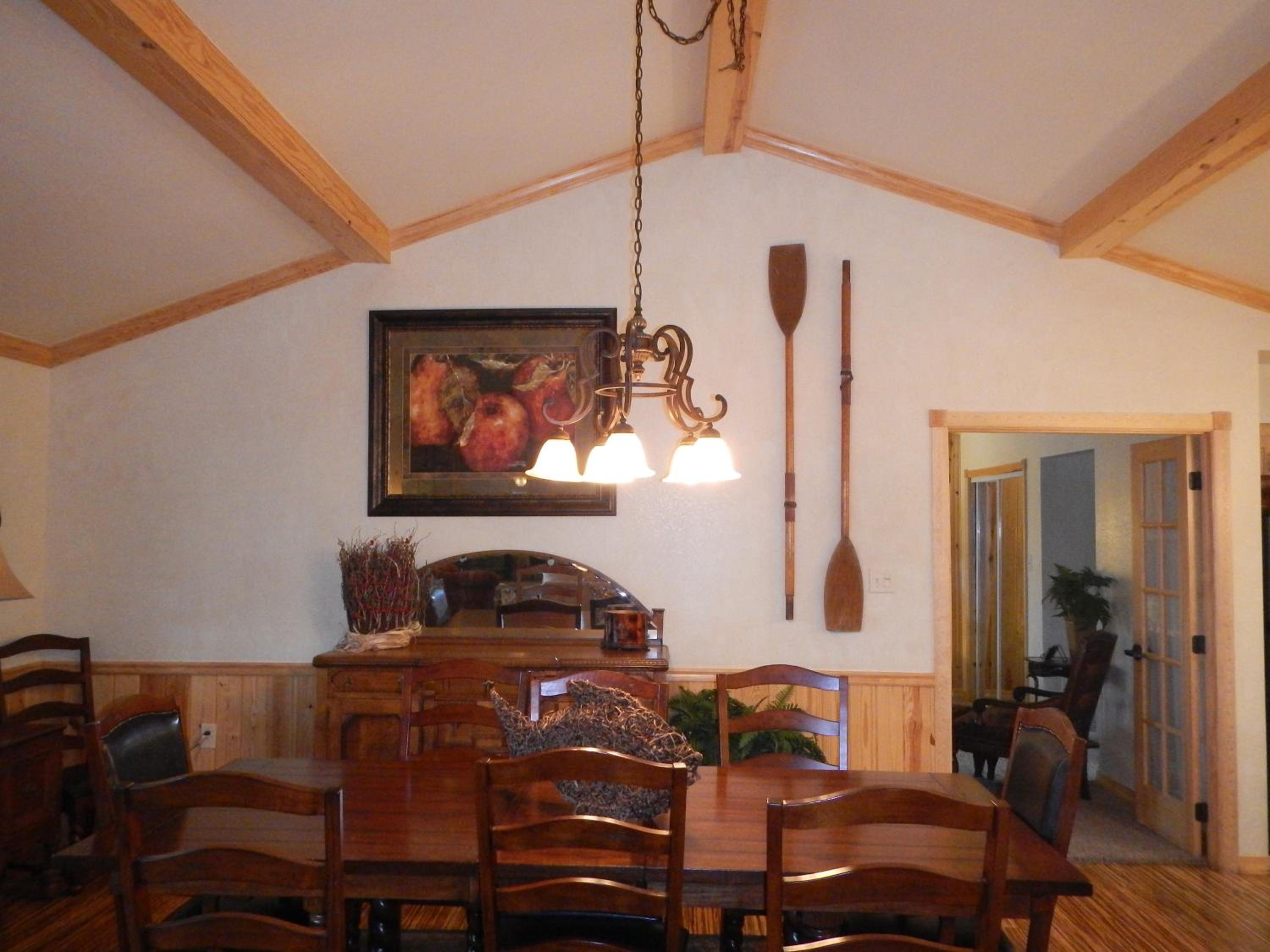 Mountain Harbor three bedroom cabin on the lake