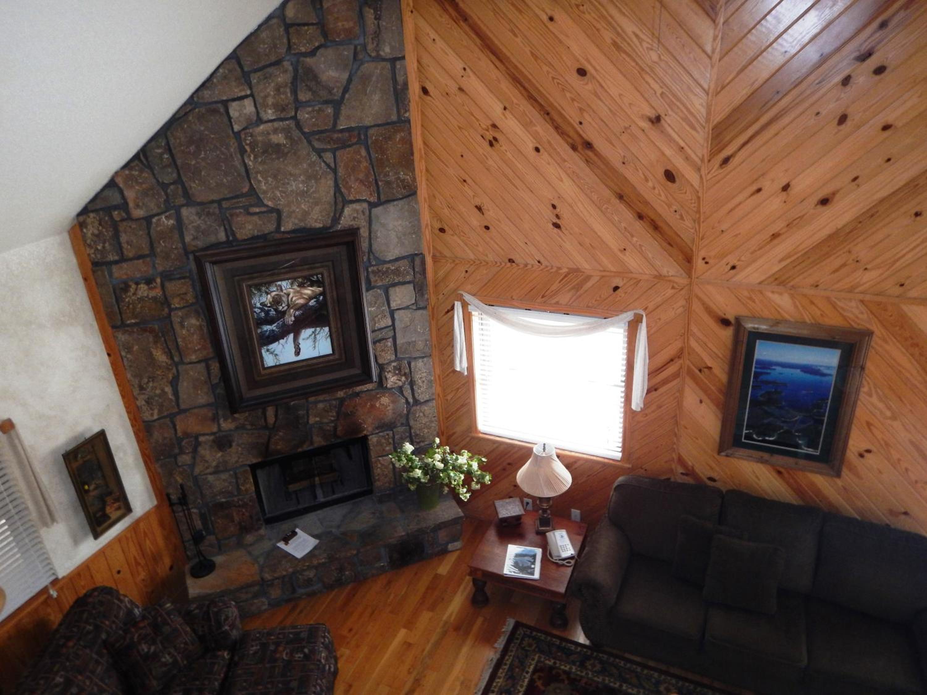 C12 - Luxury, loft, log-sided two bedroom Harbor North cottage on Lake Ouachita view 2