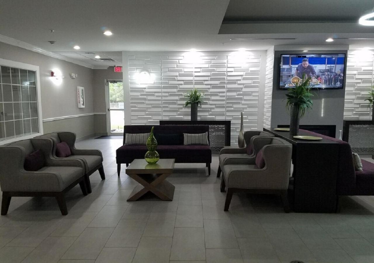 La Quinta by Wyndham Houston - Magnolia - Property Image 22