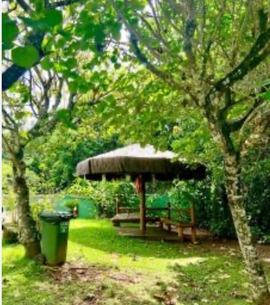 Casa Maresias -Condomínio Reserva Mata Azul 100 metros da Praia