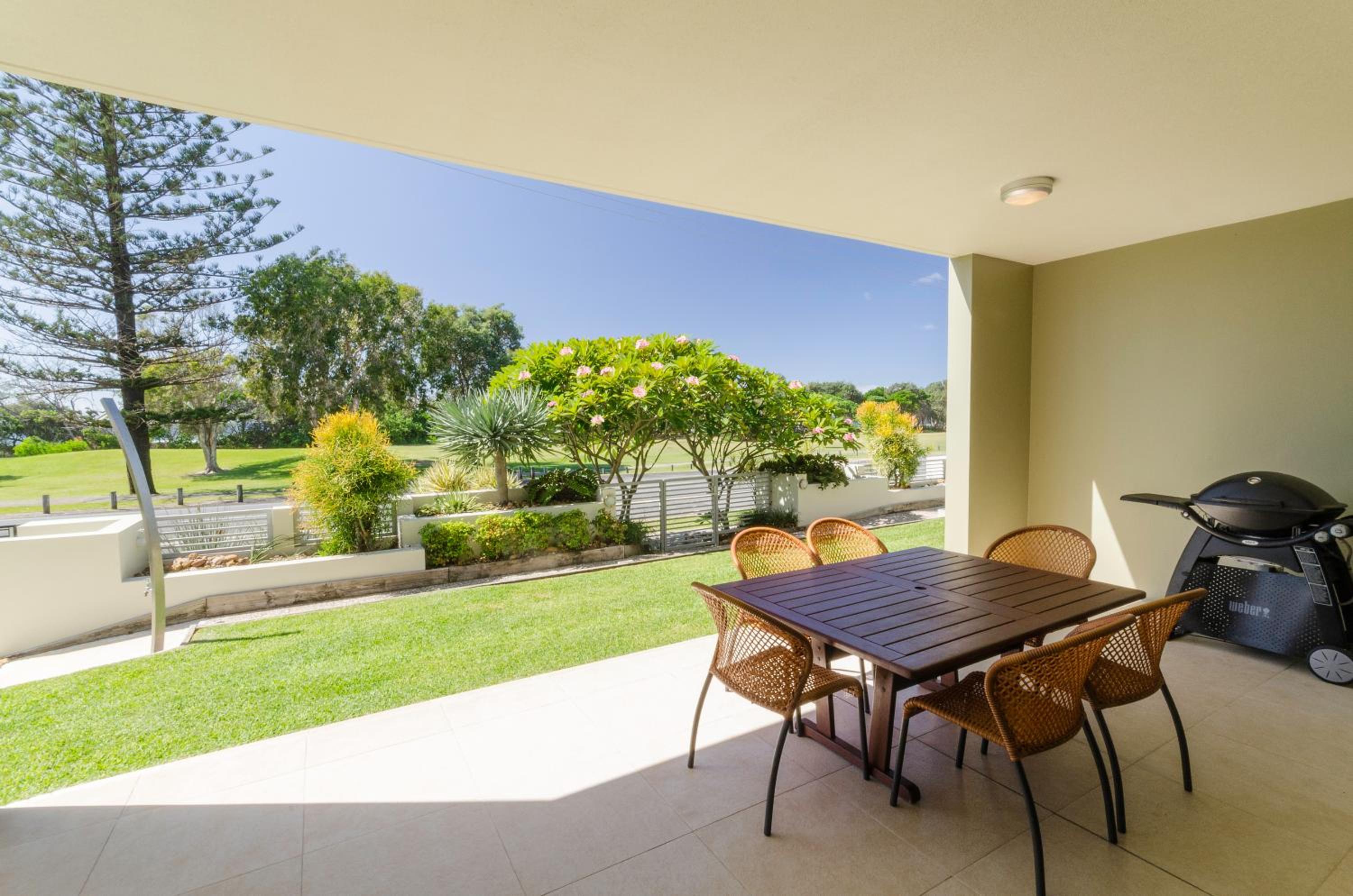 Ming Apartments - Holiday Management