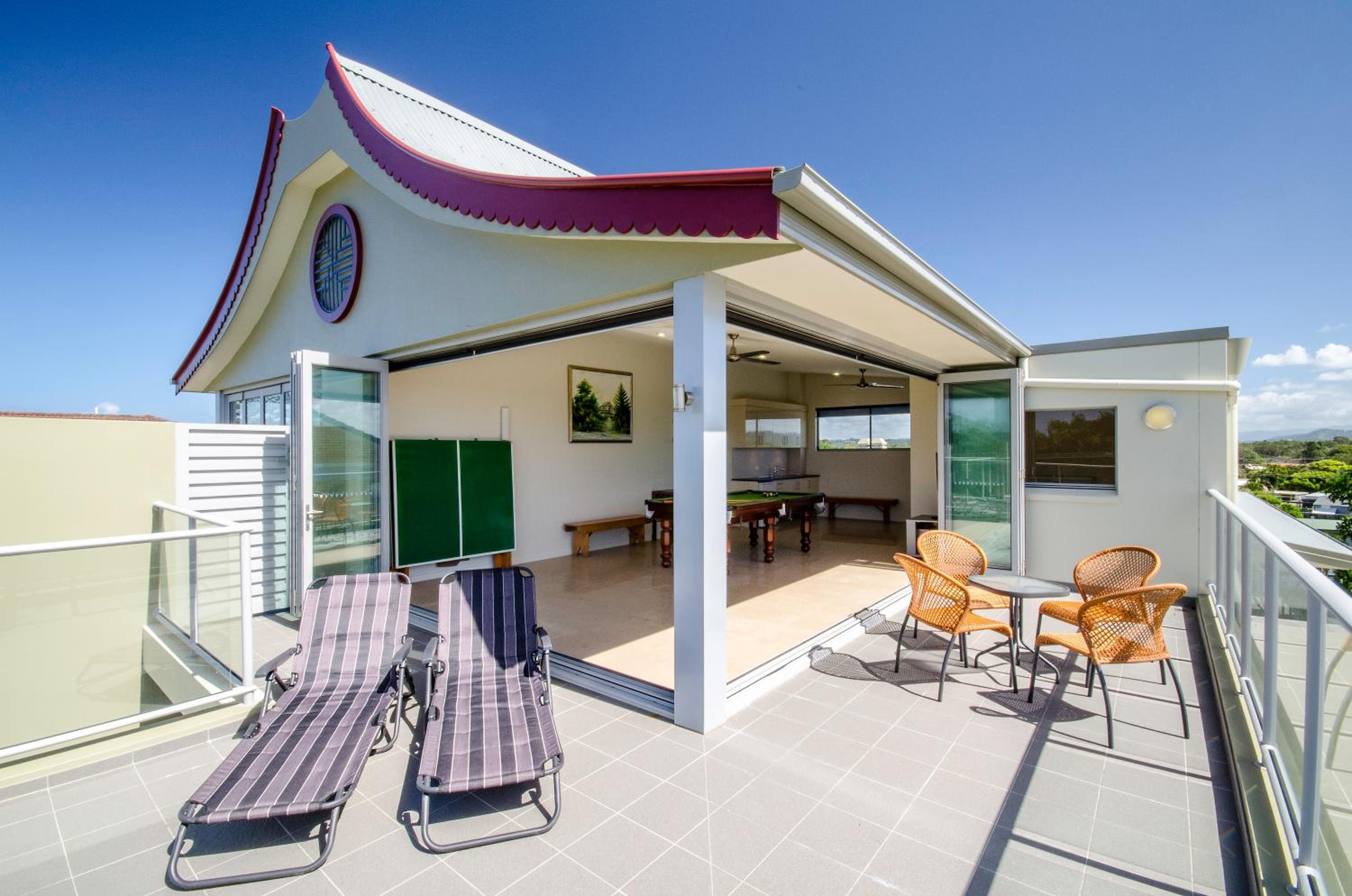 Ming Apartments - Holiday Management