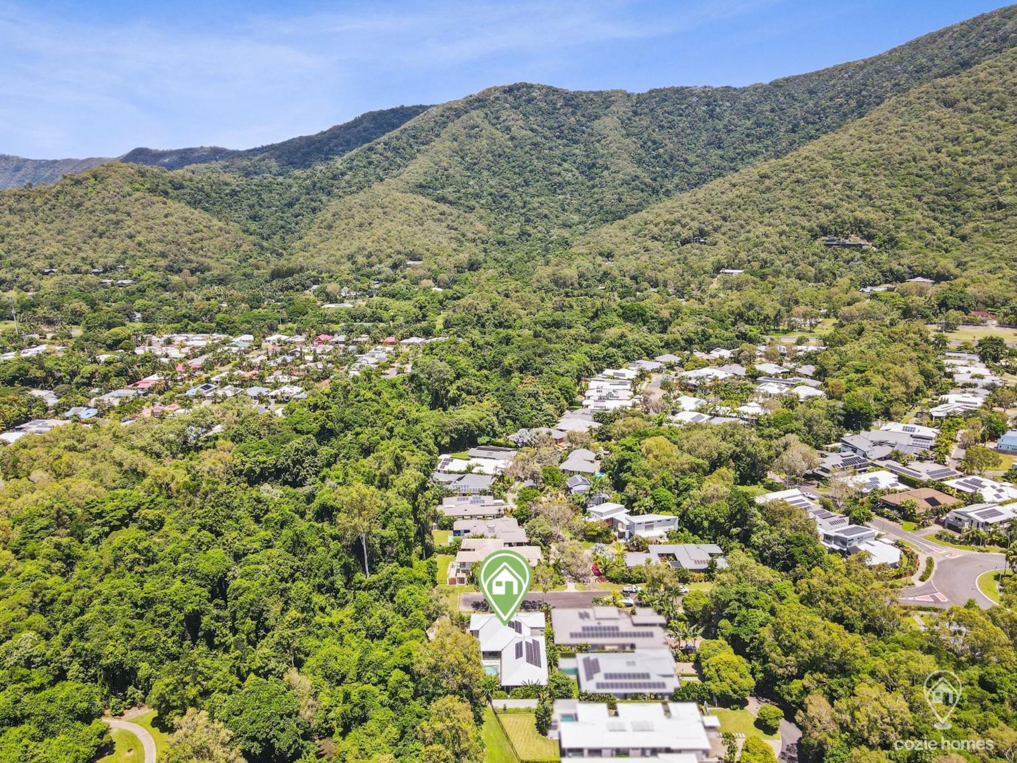 House Heliconia - Luxury Living in Palm Cove