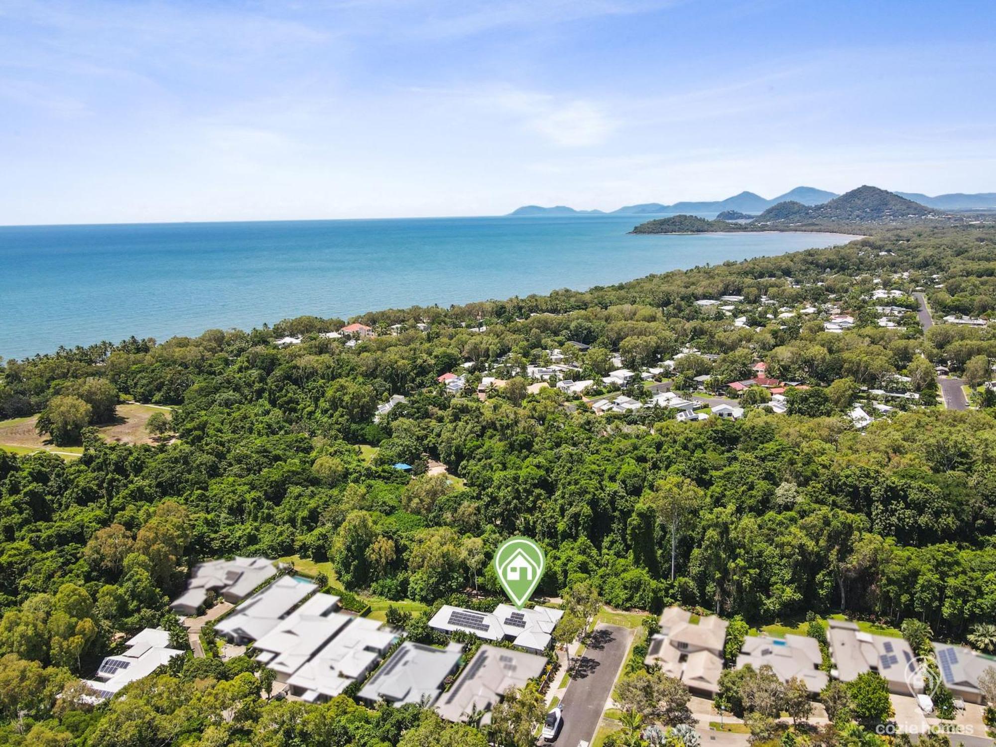 House Heliconia - Luxury Living in Palm Cove