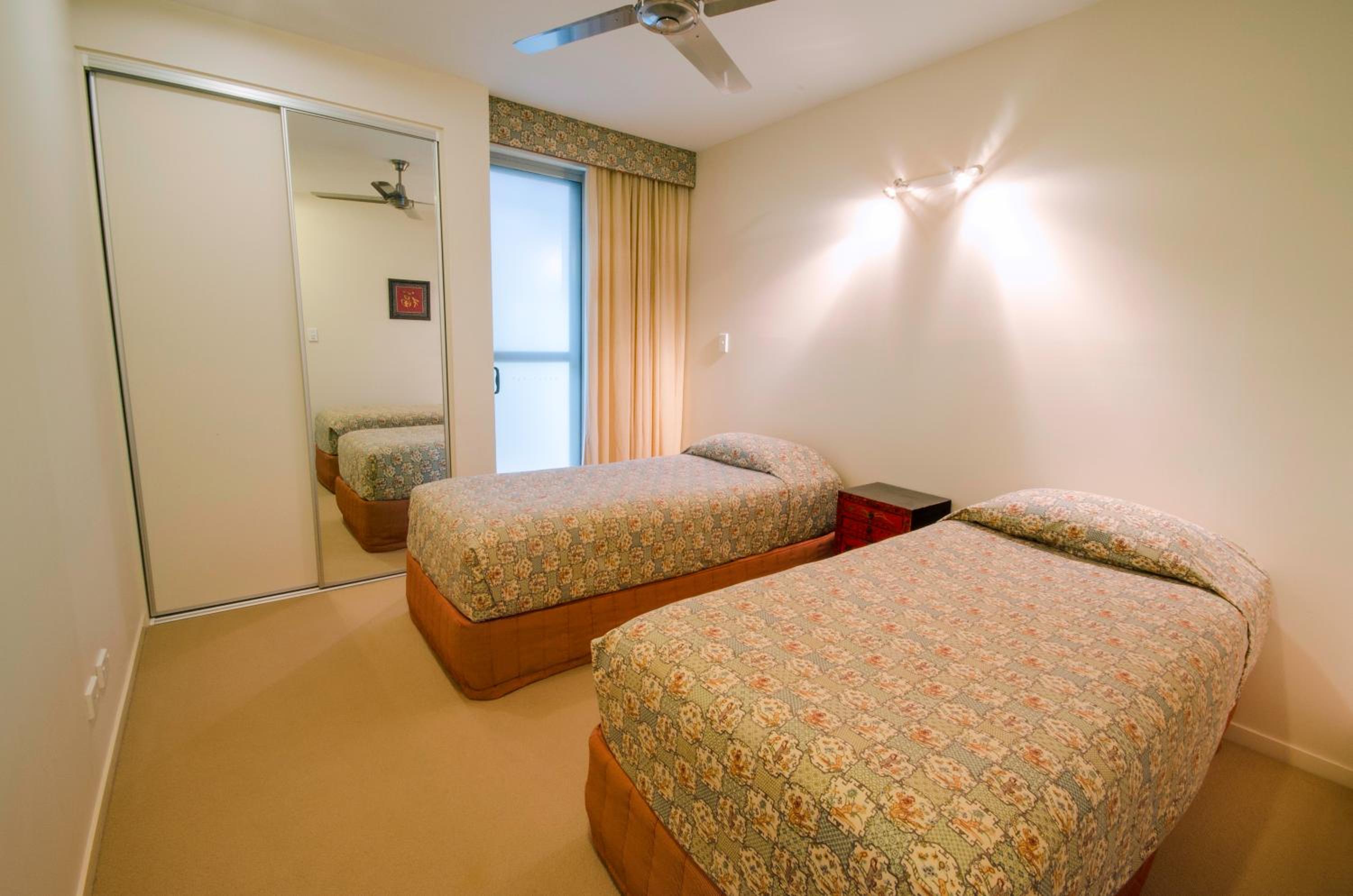 Ming Apartments - Holiday Management