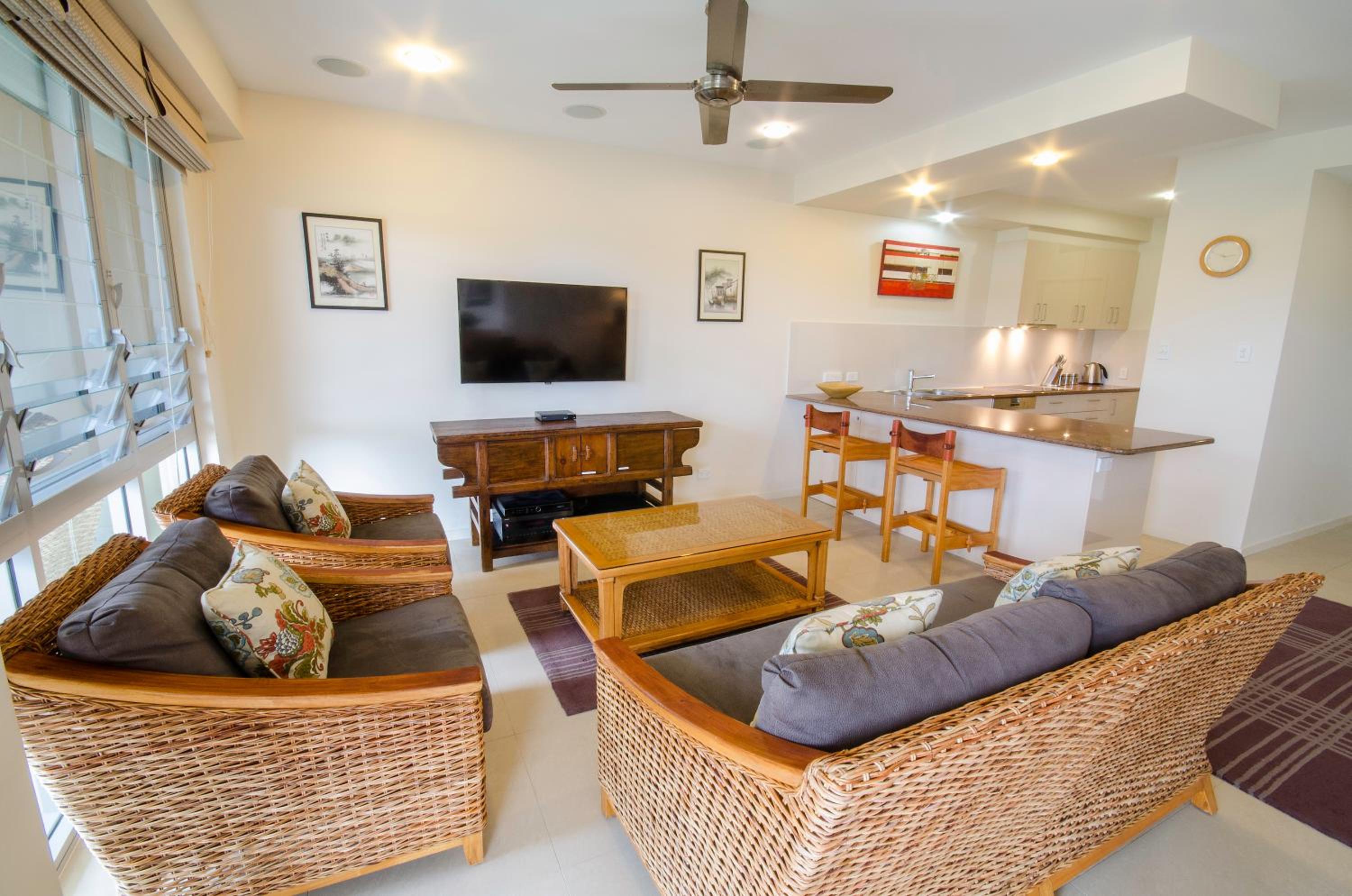 Ming Apartments - Holiday Management