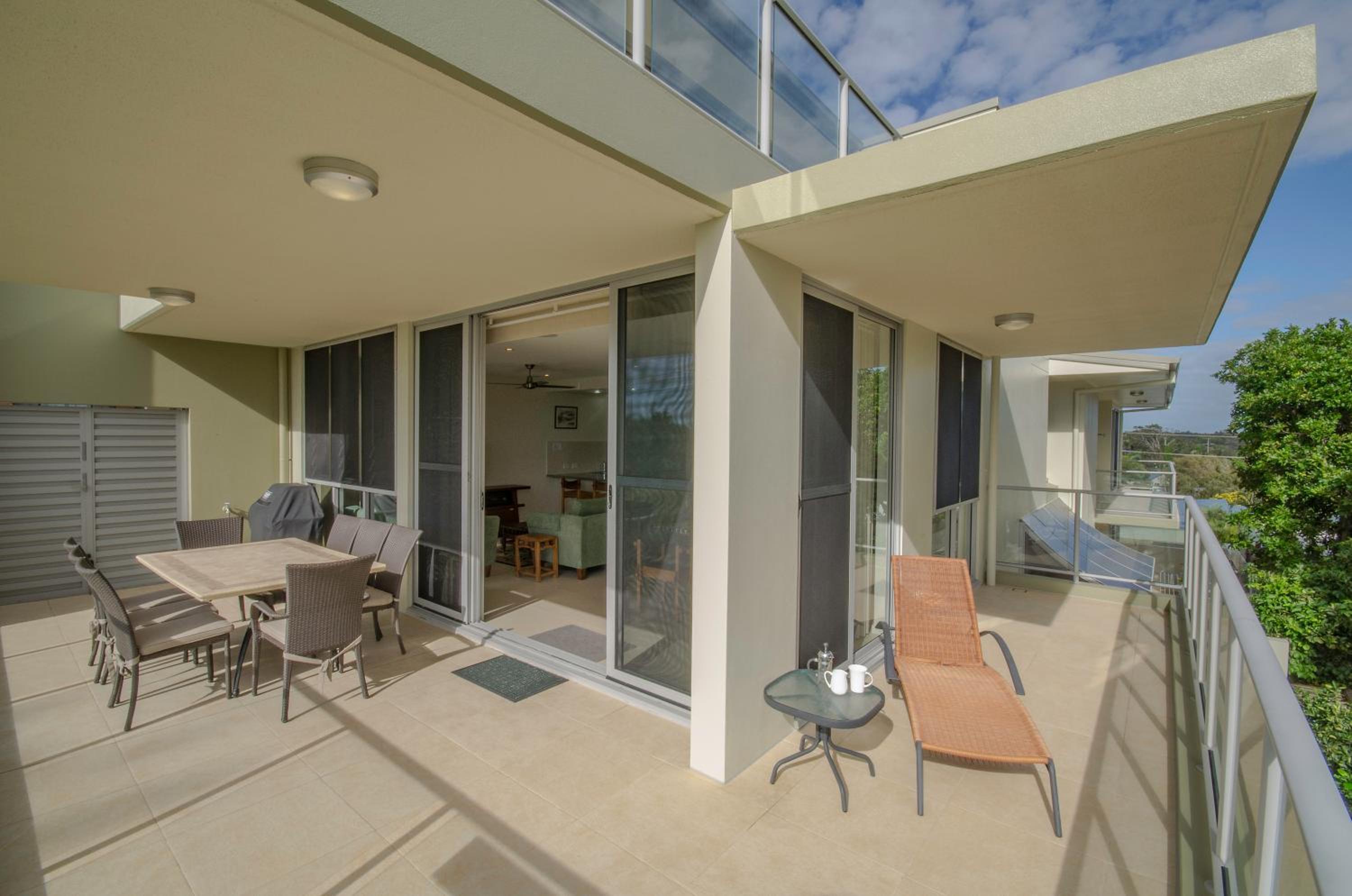 Ming Apartments - Holiday Management