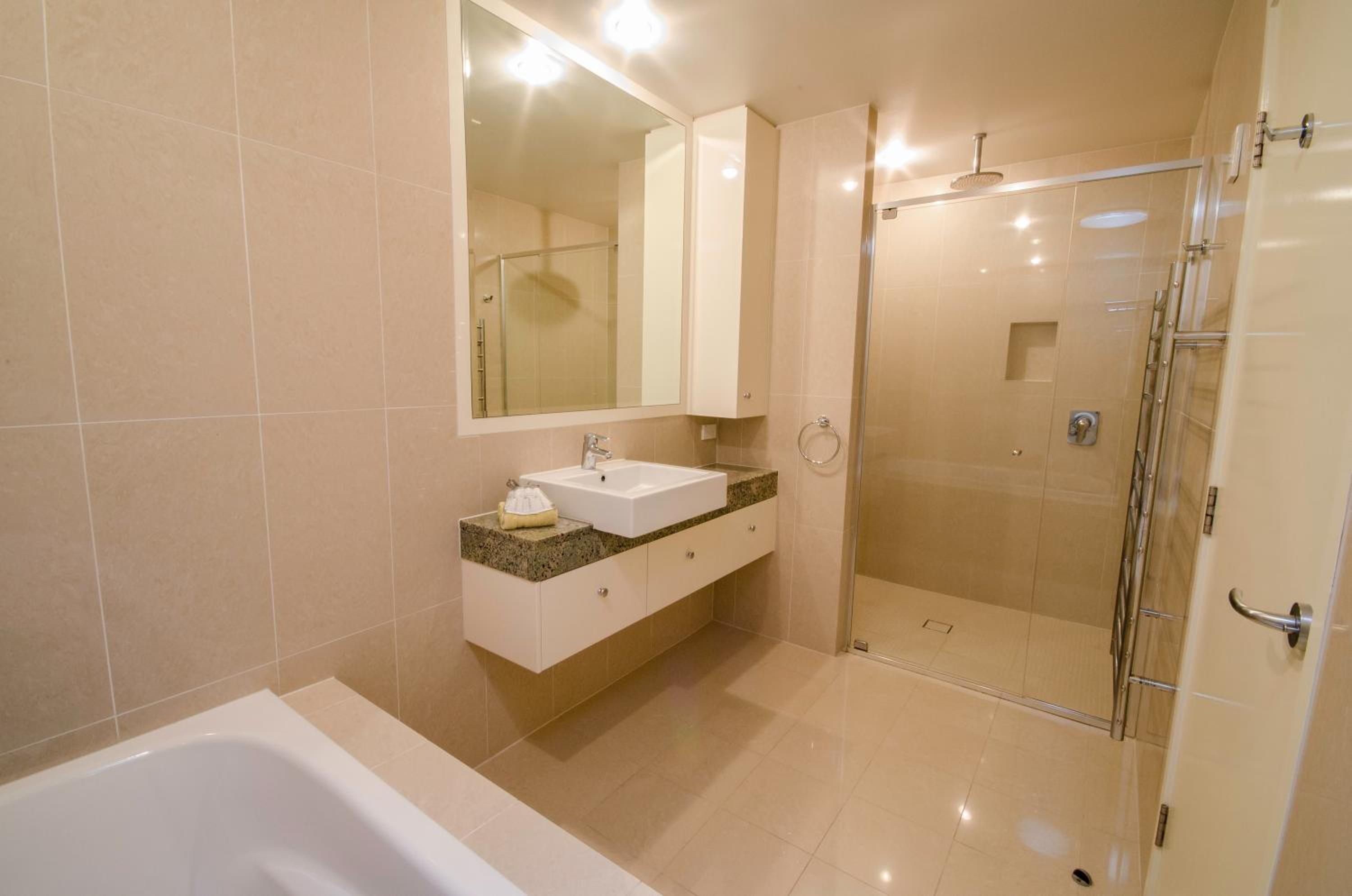 Ming Apartments - Holiday Management