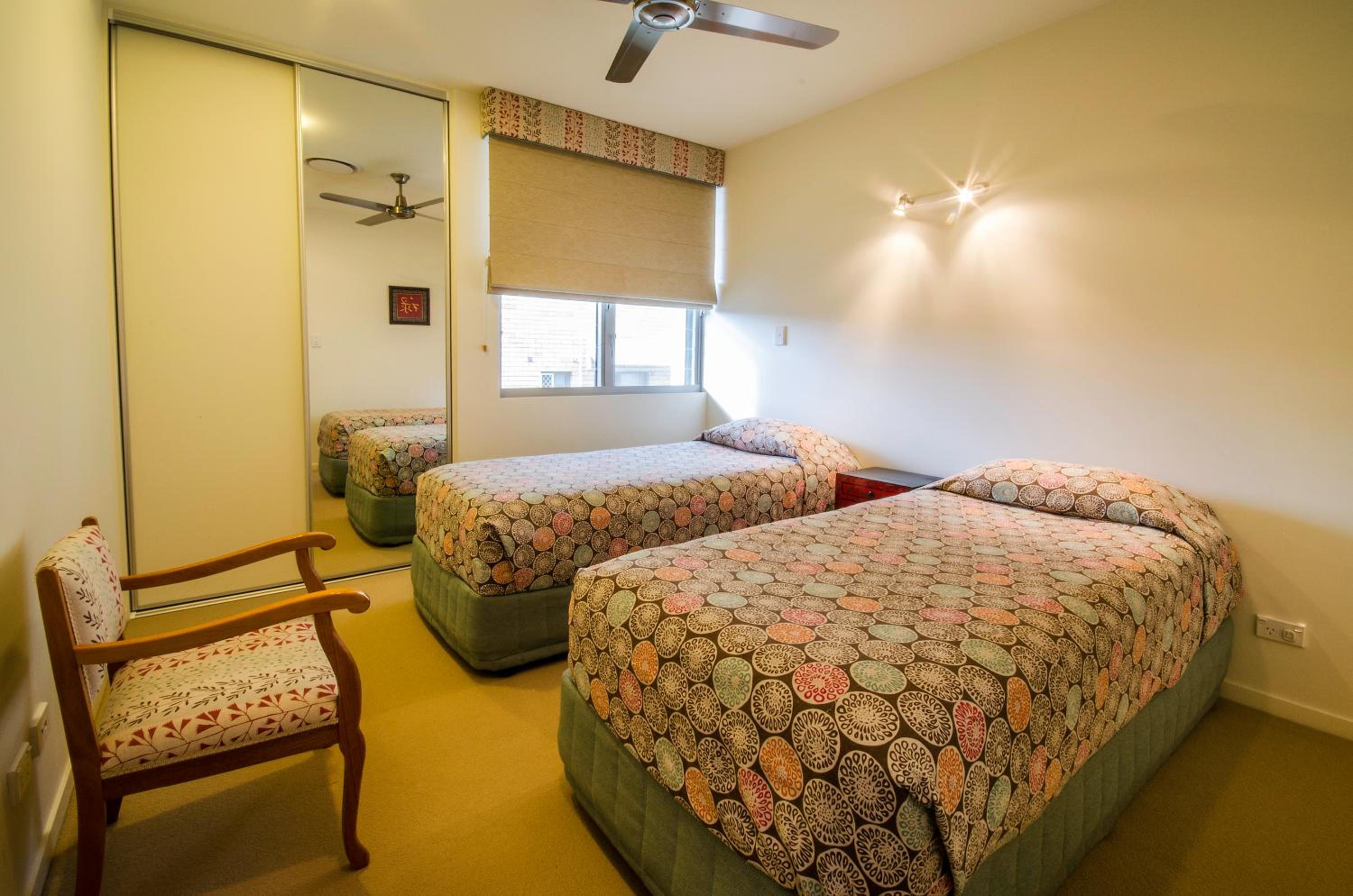 Ming Apartments - Holiday Management