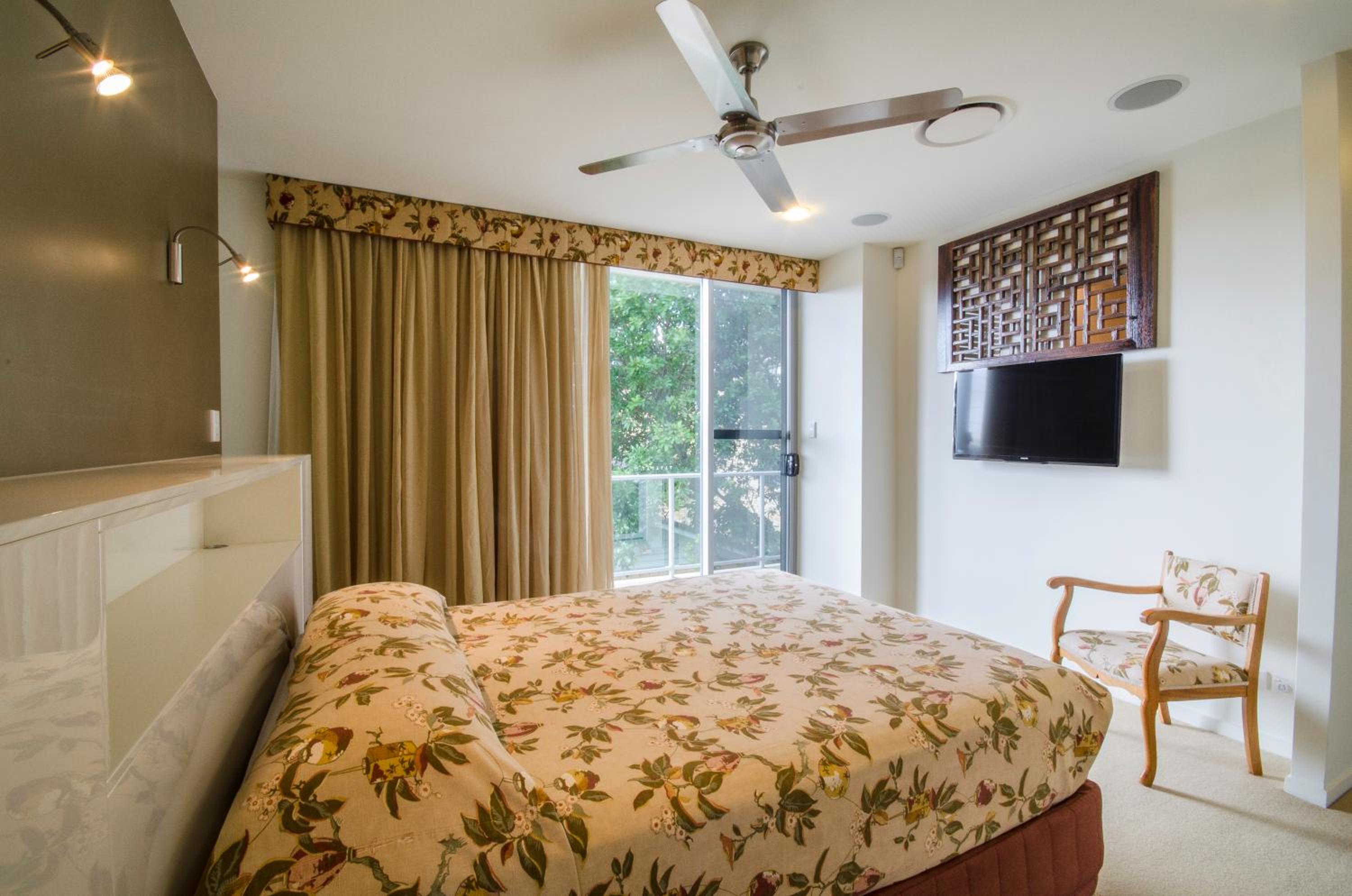 Ming Apartments - Holiday Management