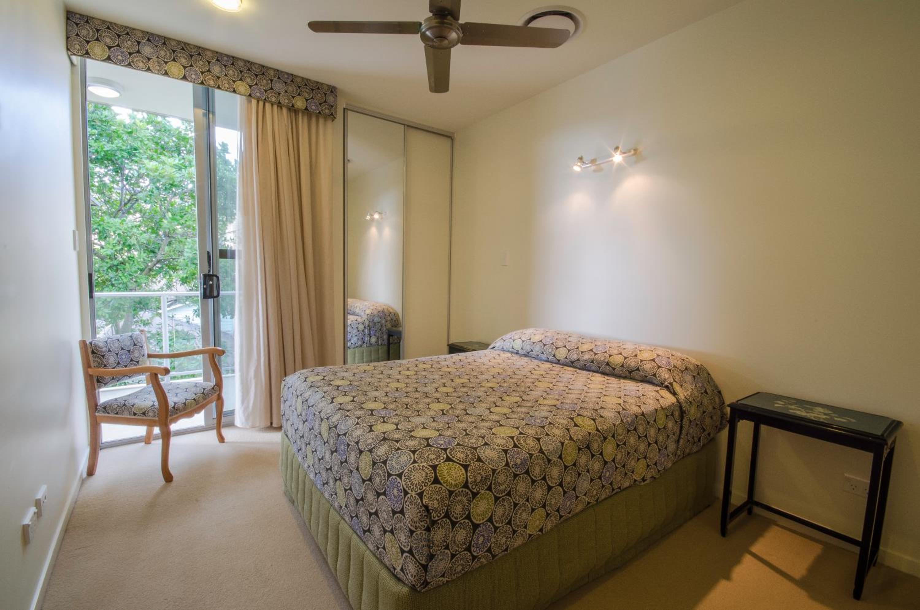 Ming Apartments - Holiday Management