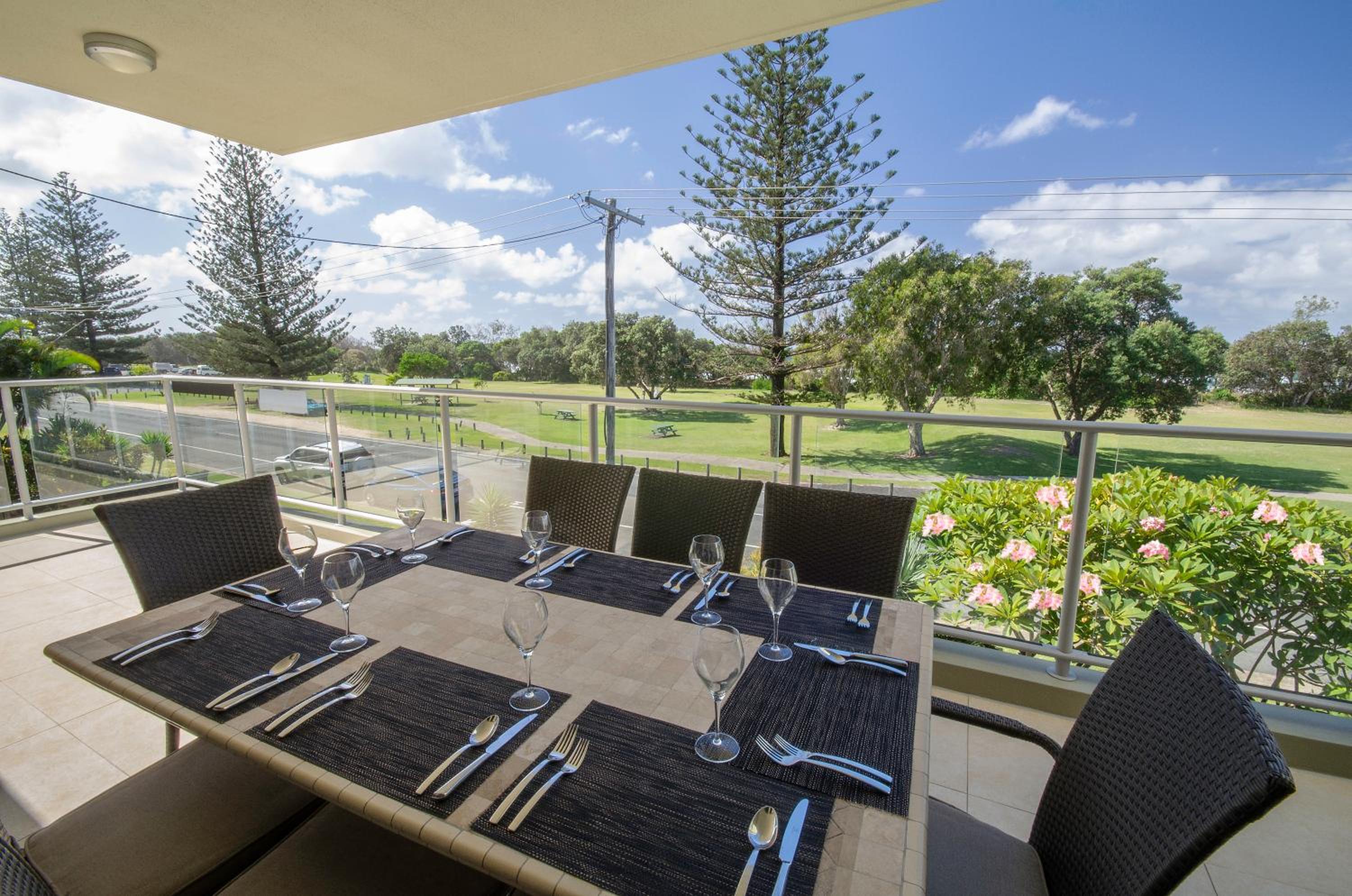 Ming Apartments - Holiday Management