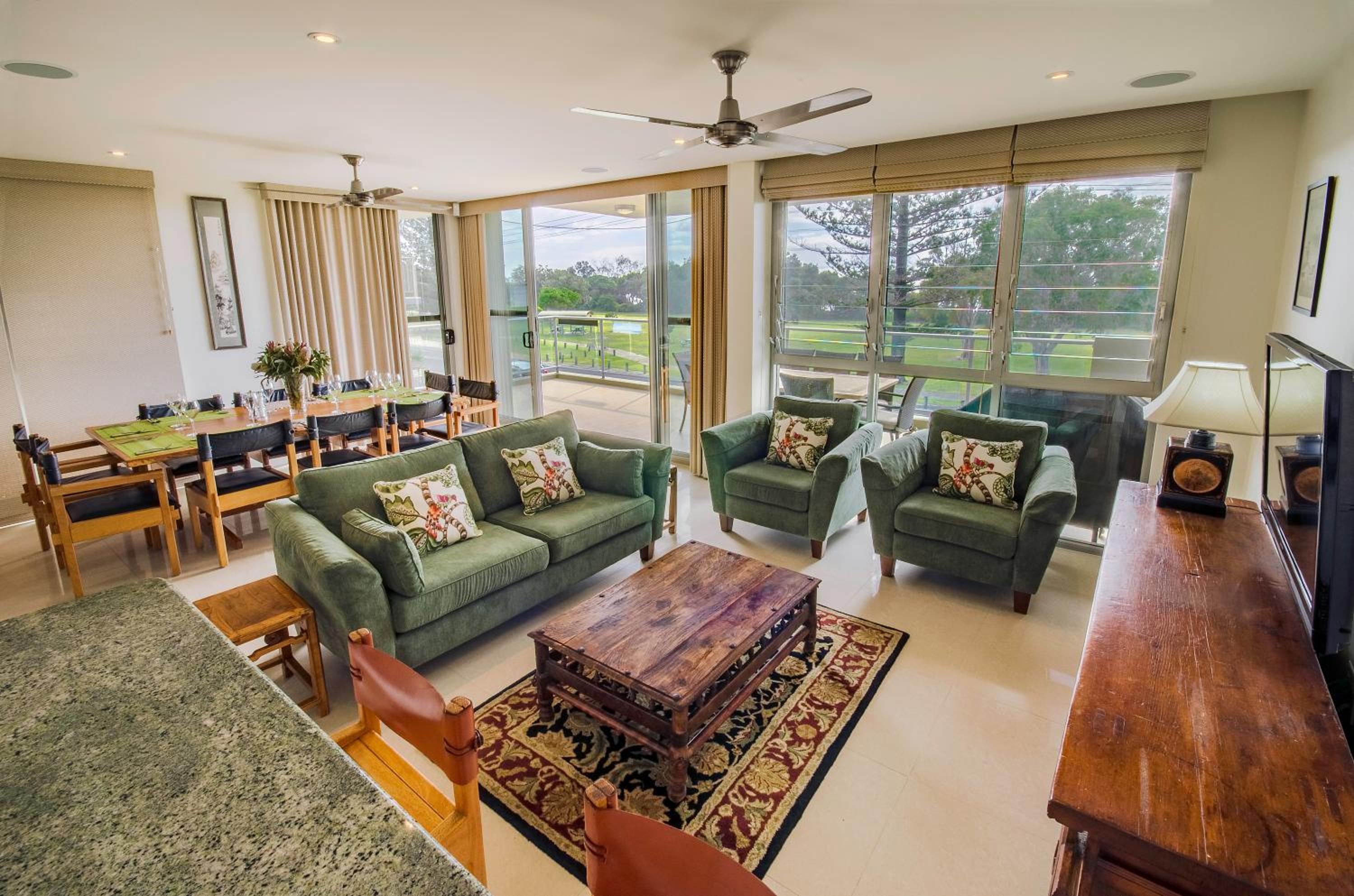 Ming Apartments - Holiday Management