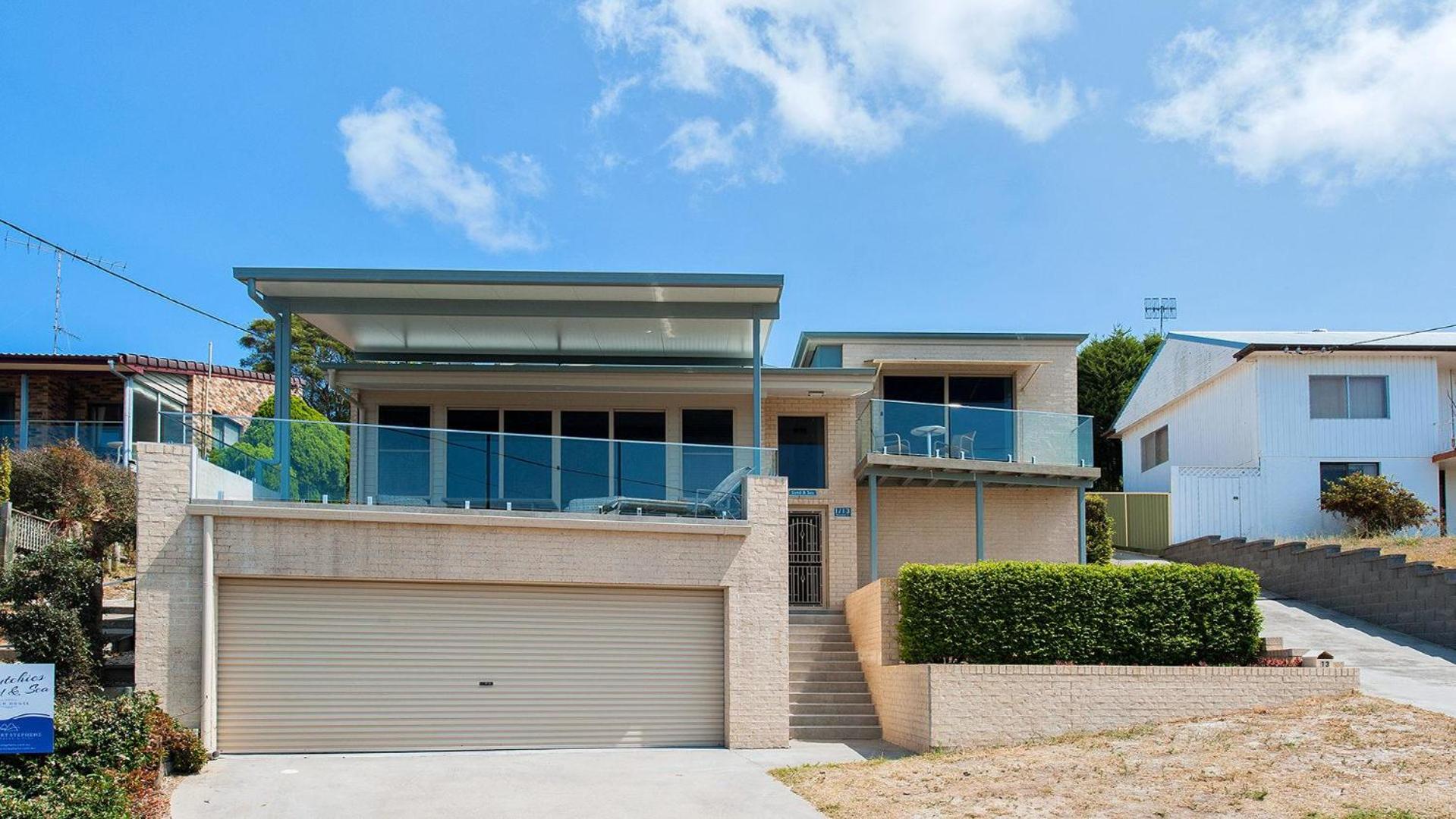 Hotel Dutchie's Sand & Sea Beach House - easy walk to the beach - Image 1