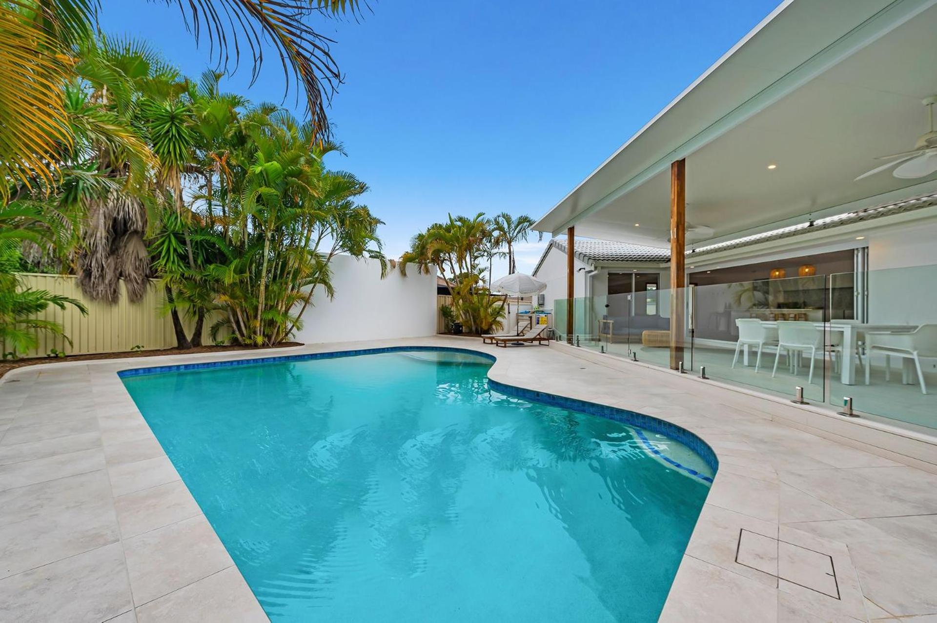 Luxury home in the heart of Burleigh