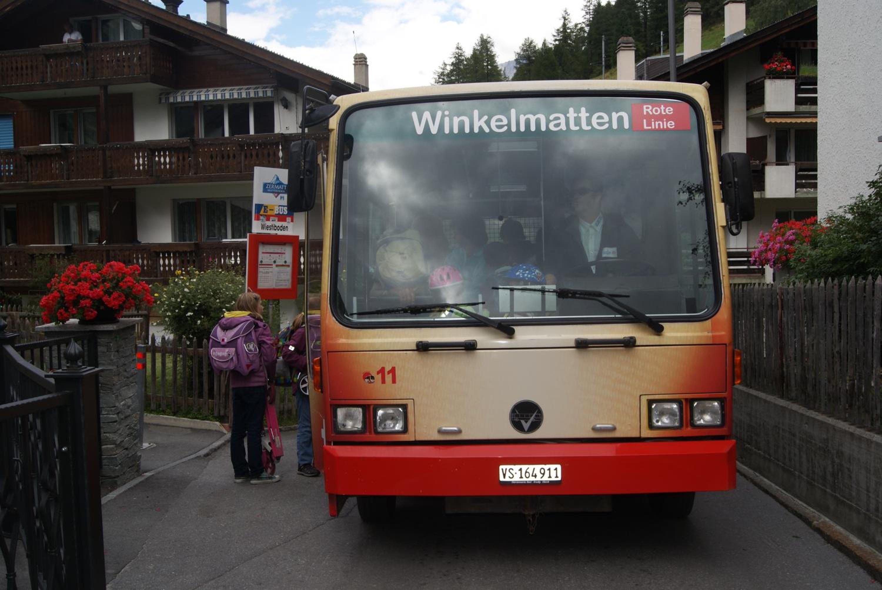 Photo 6